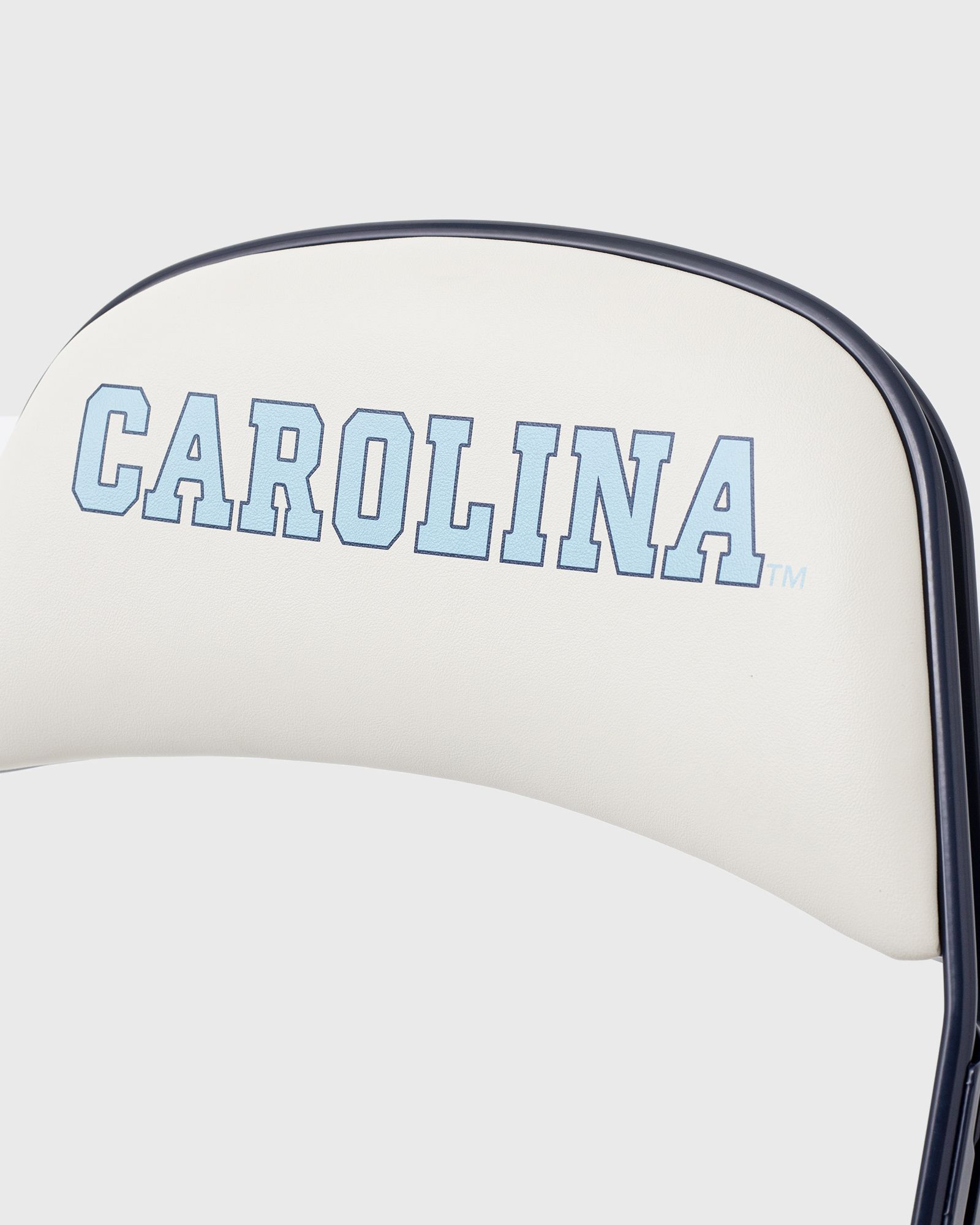 NORTH CAROLINA OFFICIAL NBA COURT SIDE FOLDING CHAIR