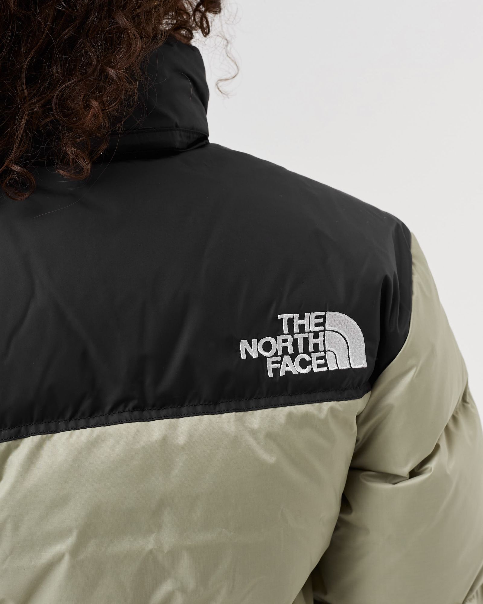 WMNS 1996 RETRO NUPTSE JACKET