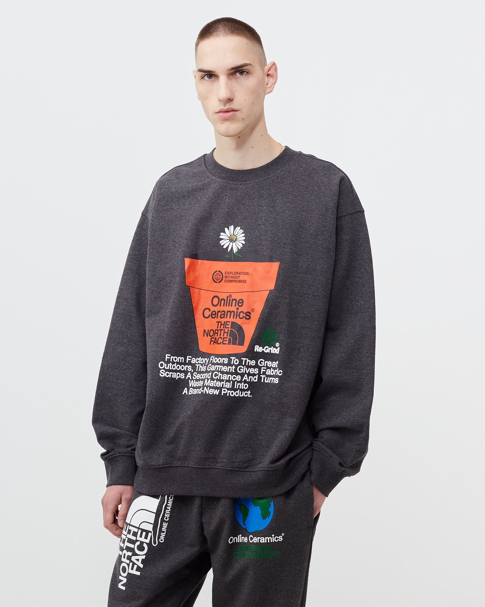 TNF X OC GRAPHIC CREW