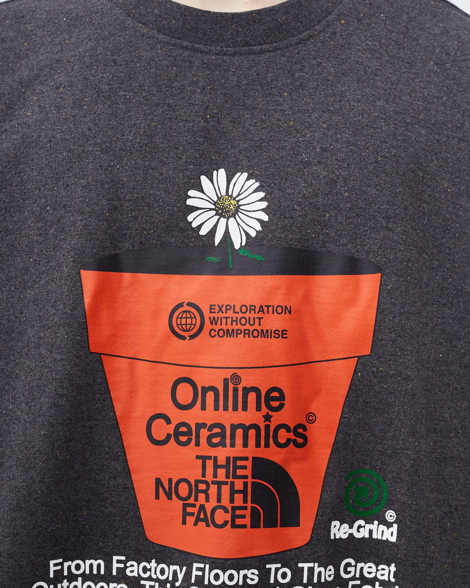 TNF X OC GRAPHIC CREW