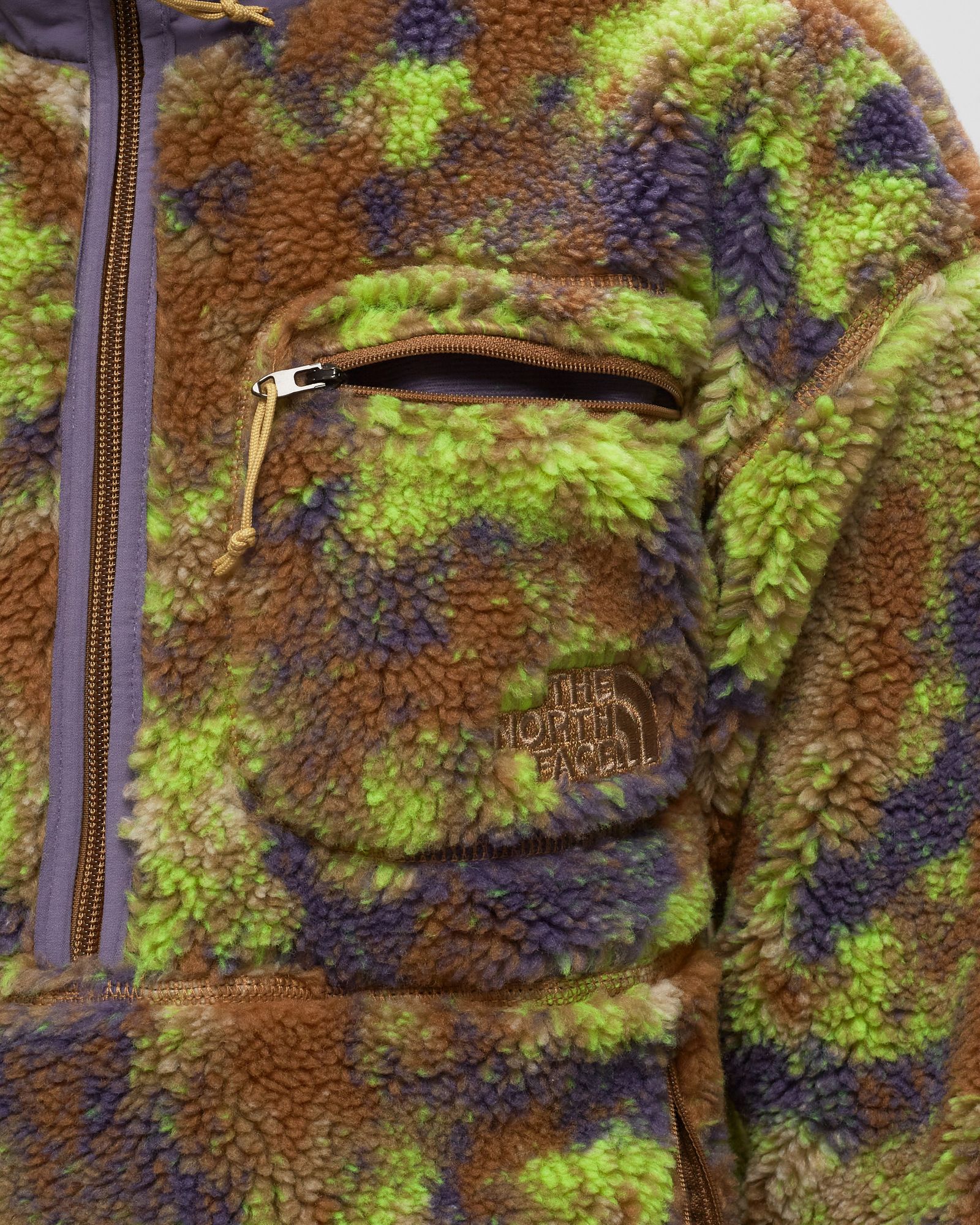 WMNS EXTREME PILE PULLOVER 