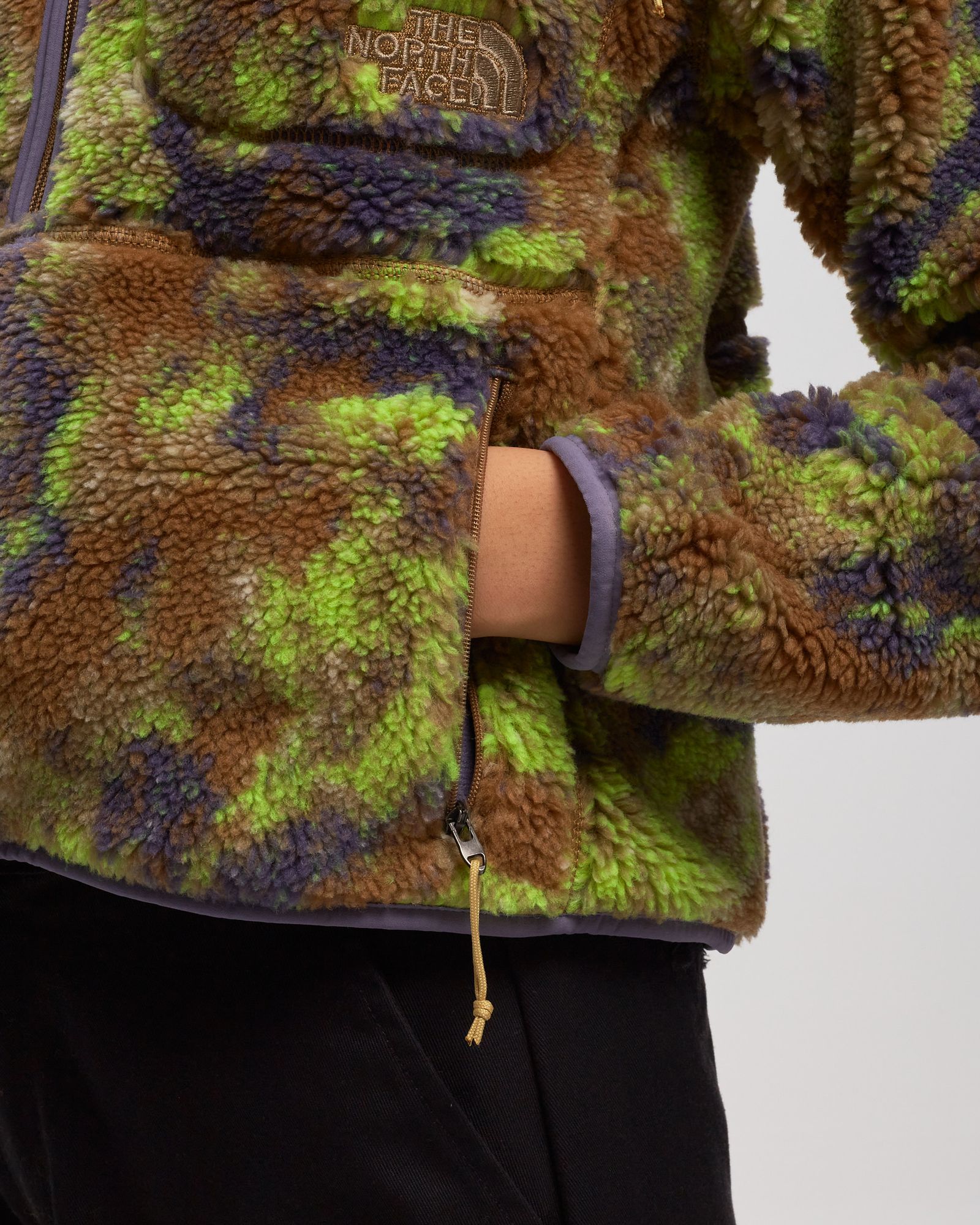 WMNS EXTREME PILE PULLOVER 