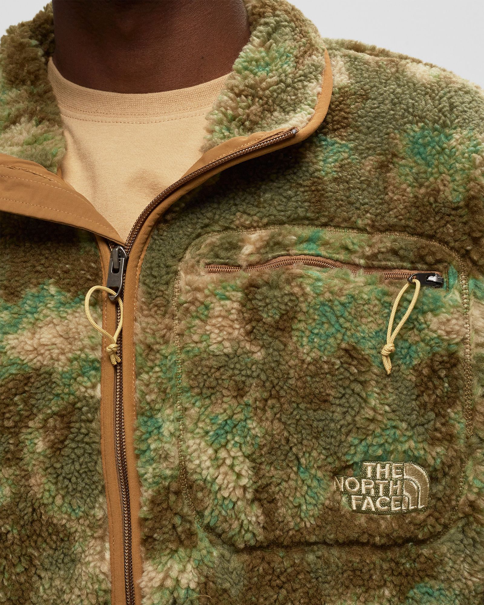  Extreme Pile Pullover