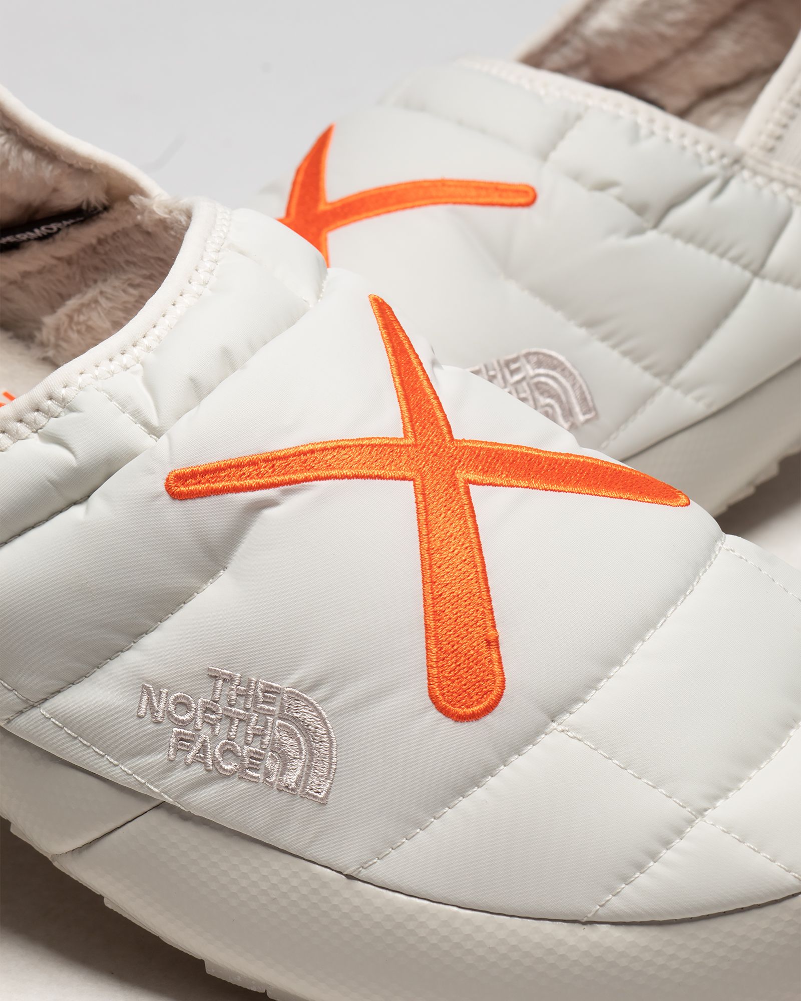 TNF X KAWS 'PROJECT X' M THERMOBALL TRACTION MULE V