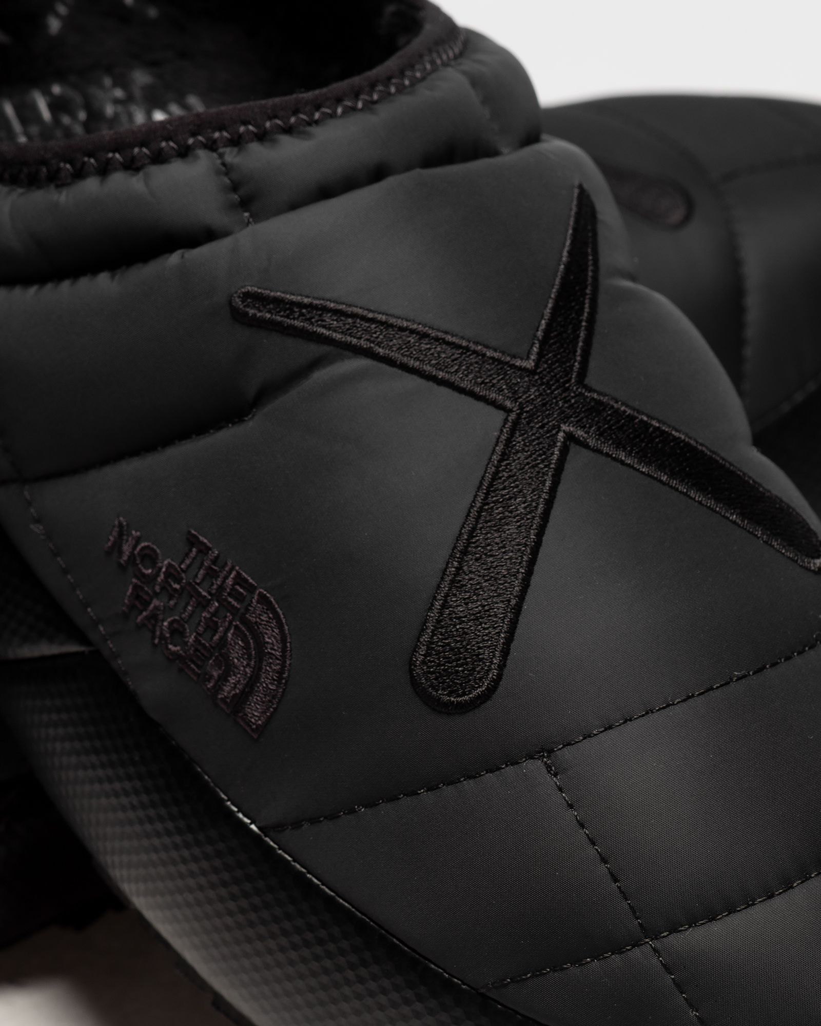 TNF X KAWS 'PROJECT X' M THERMOBALL TRACTION MULE V