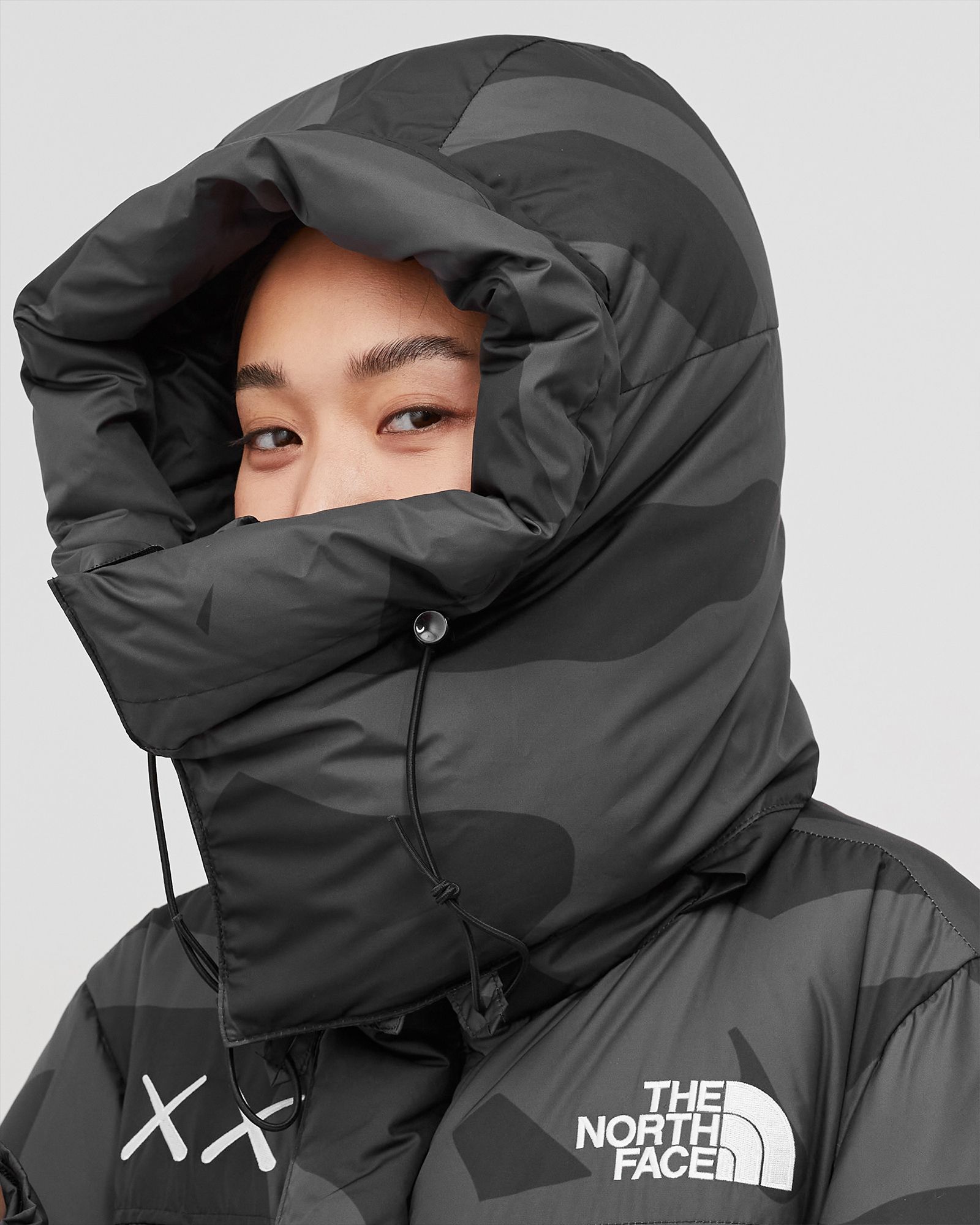 The North Face KAWS HIMARAYAN PARKA 黒 XL The North Face TNF X KAWS 'PROJECT X' RETRO 1994 HIMALAYAN