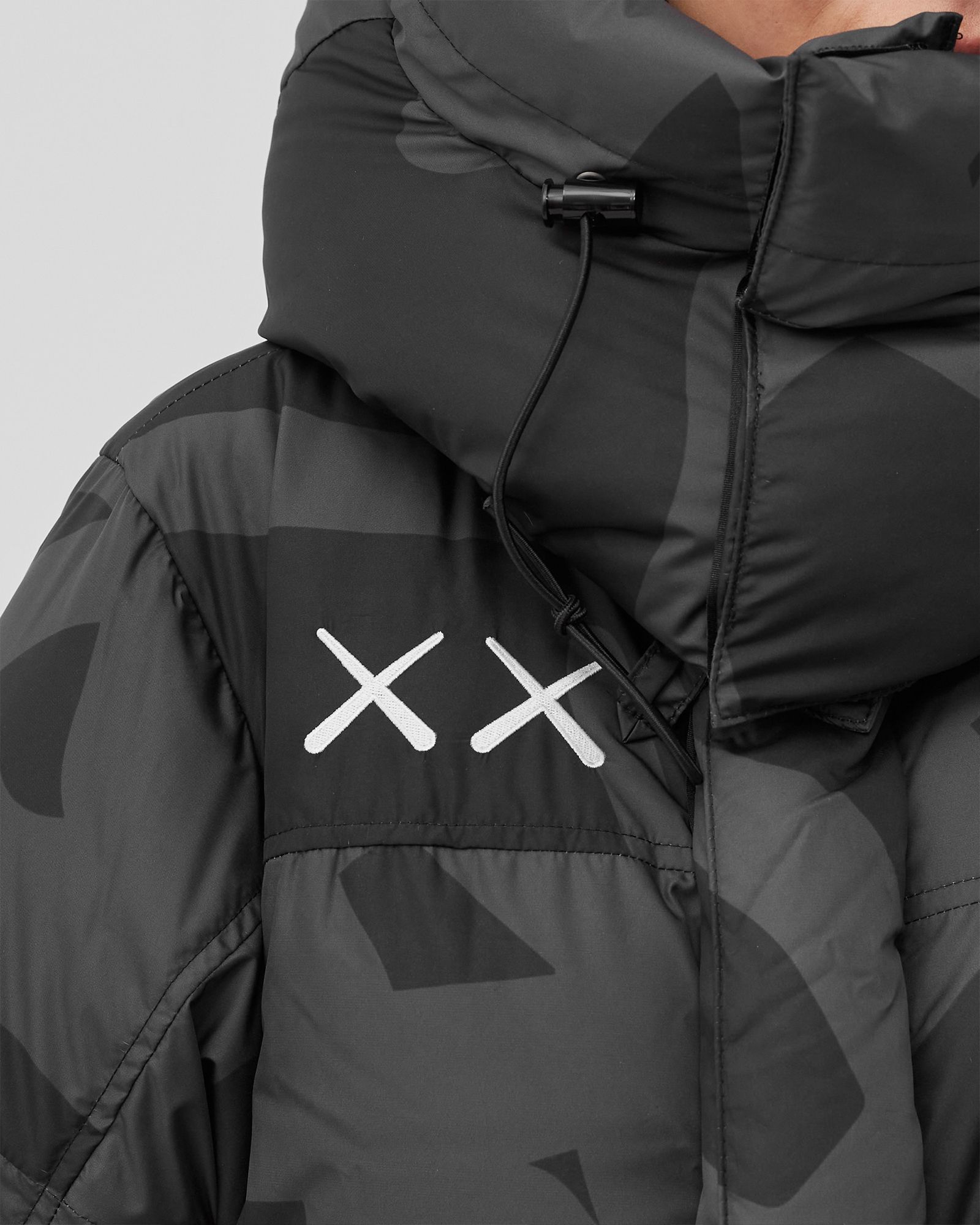 The North Face KAWS HIMARAYAN PARKA 黒 XL The North Face TNF X KAWS 'PROJECT X' RETRO 1994 HIMALAYAN