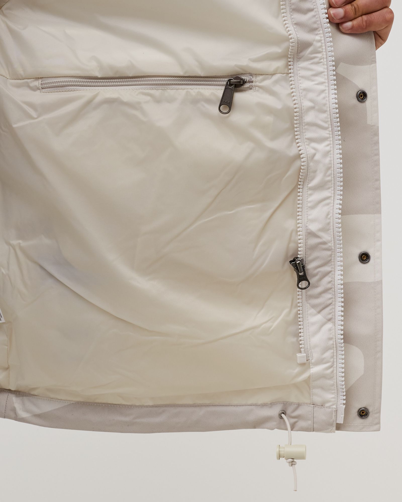 TNF X KAWS 'PROJECT X' RETRO 1986 MOUNTAIN JACKET