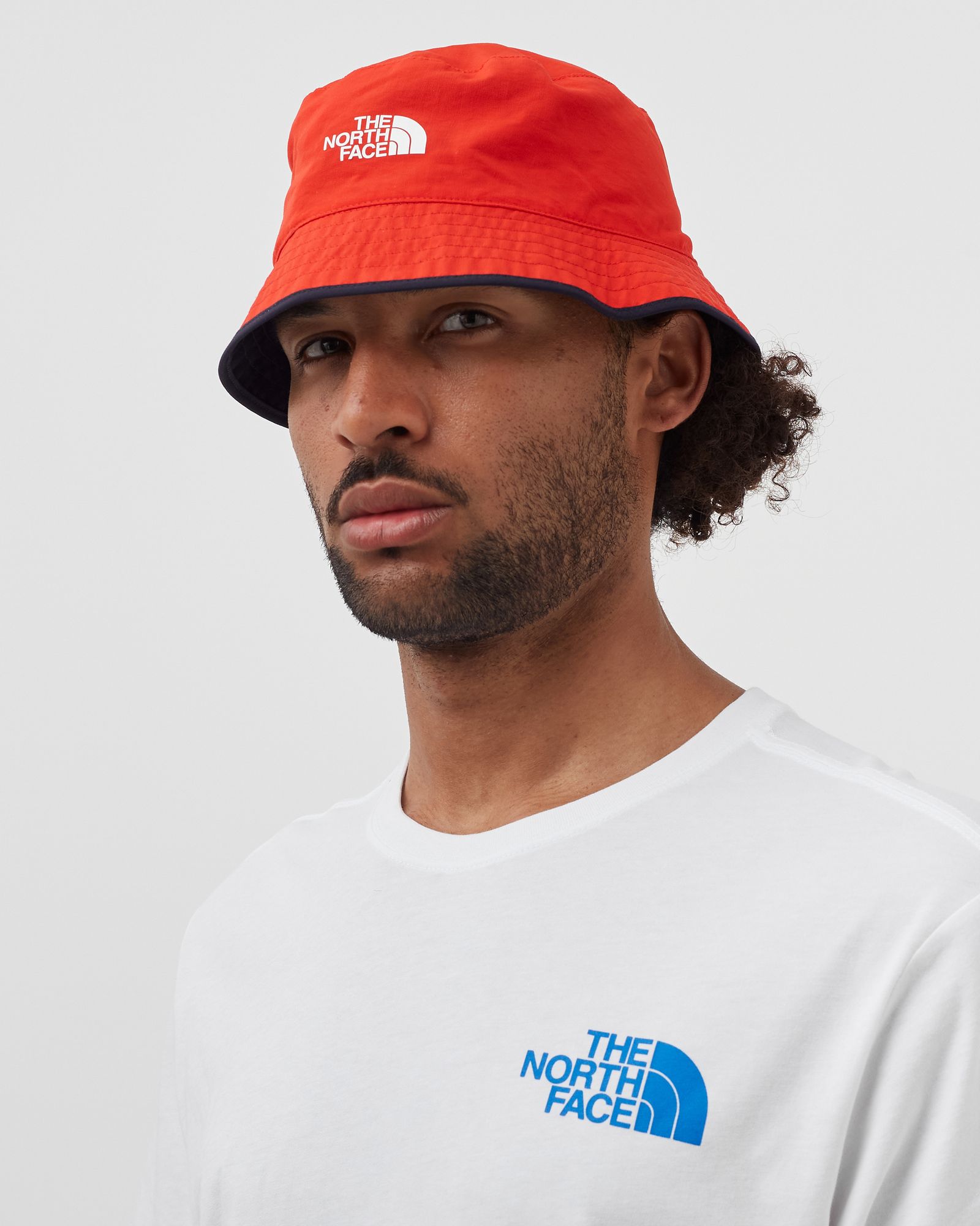 INTERNATIONAL COLLECTION REVERSIBLE SPECTATOR BUCKET HAT