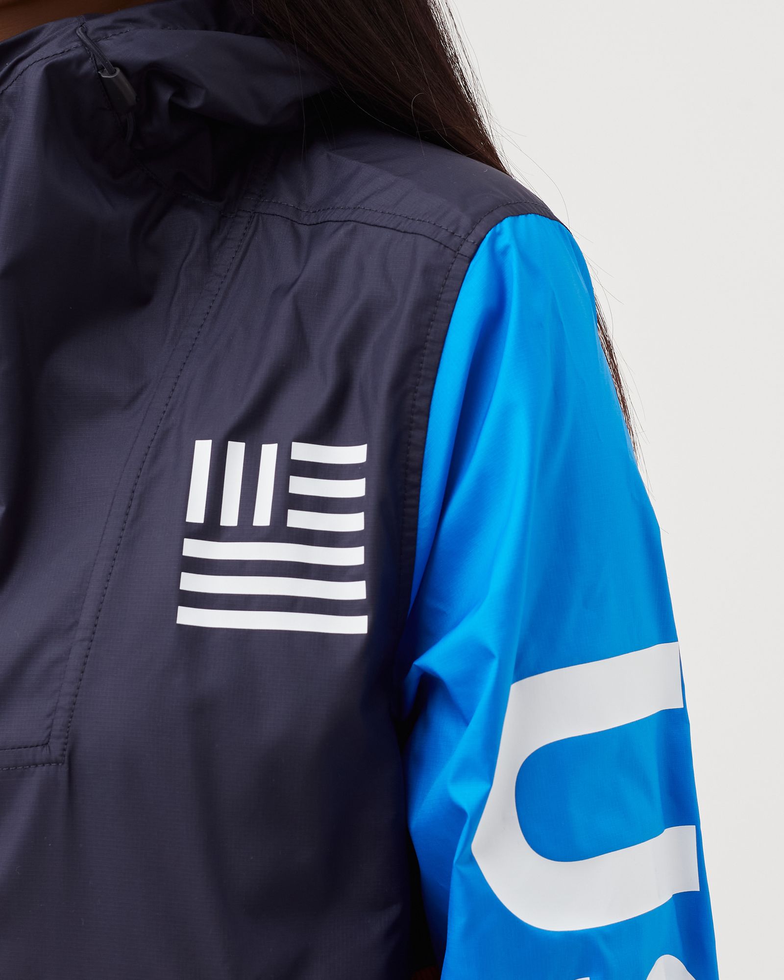 WMNS INTERNATIONAL COLLECTION FANANORAK