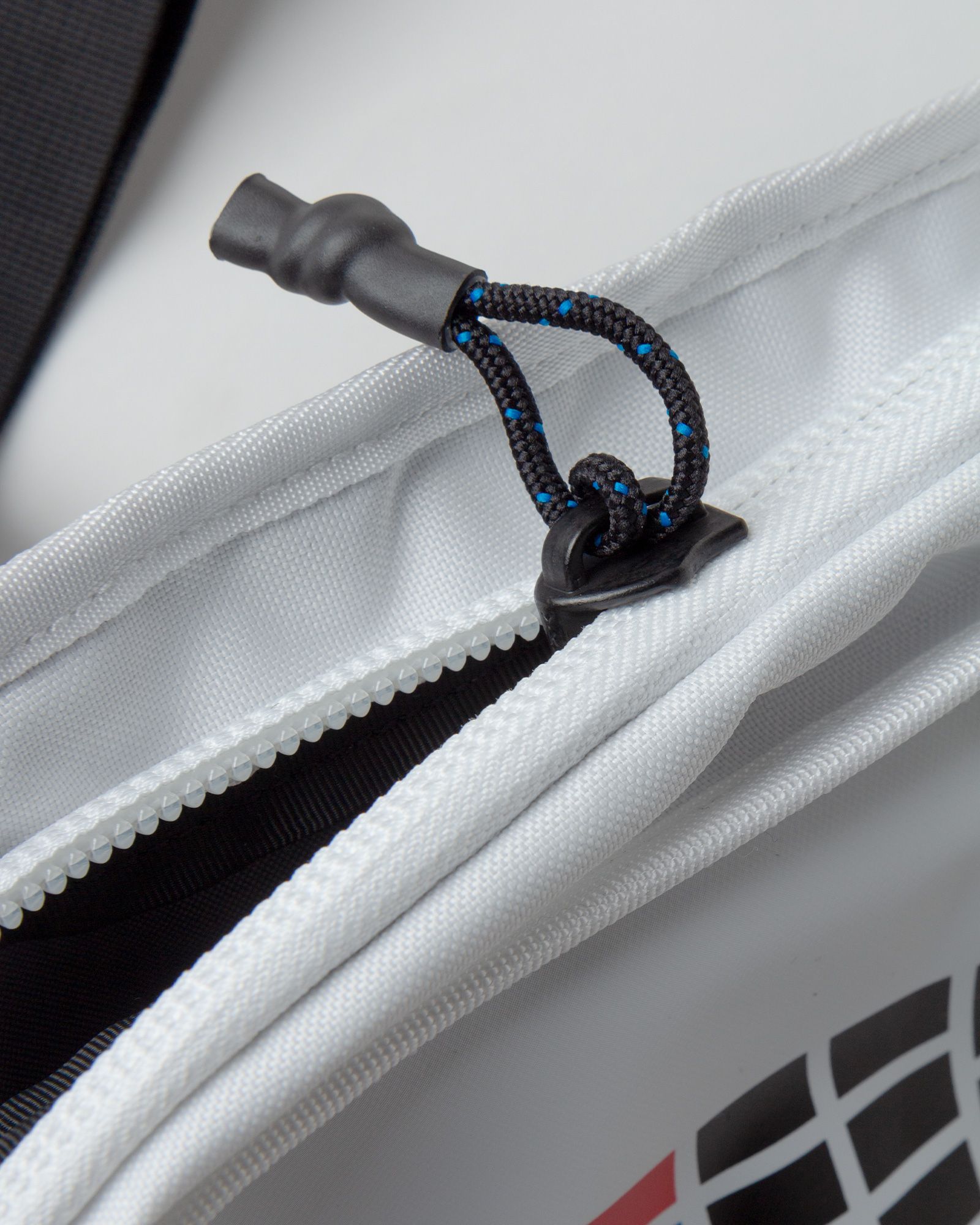 INTERNATIONAL COLLECTION HIP PACK