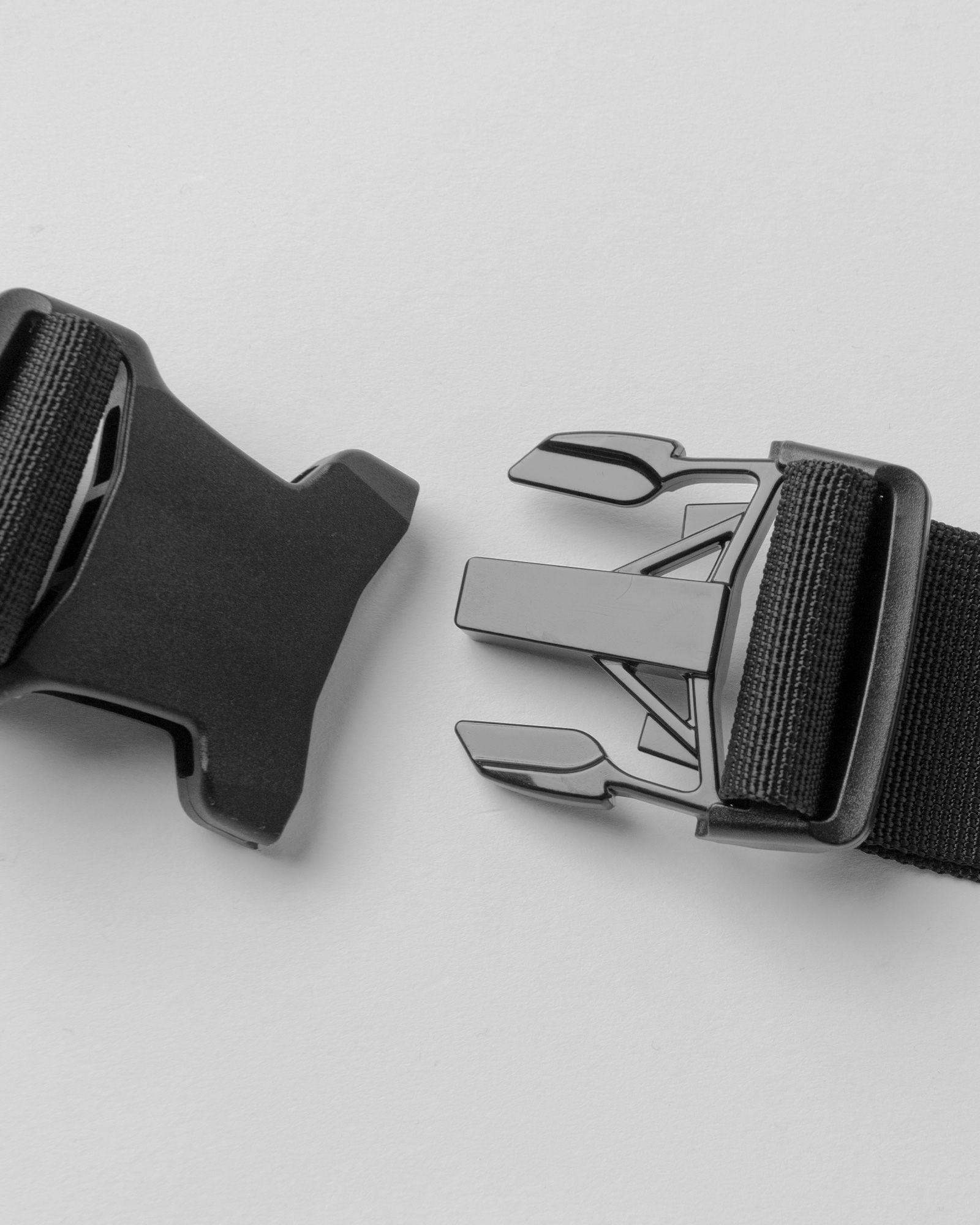 INTERNATIONAL COLLECTION HIP PACK