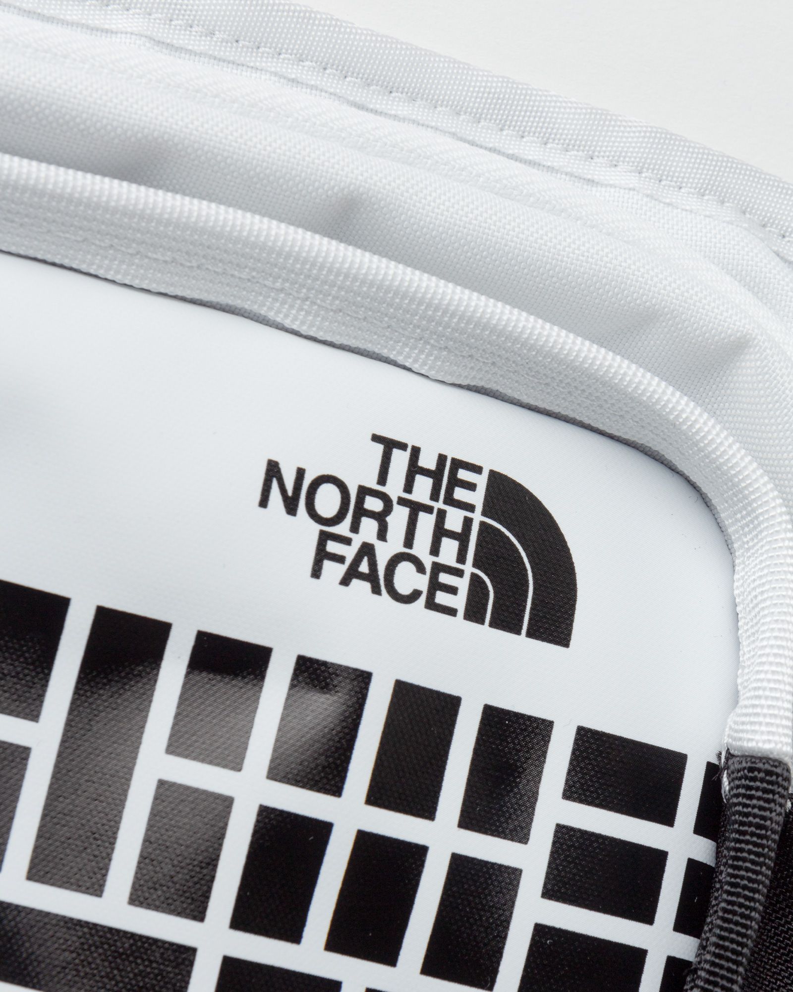 INTERNATIONAL COLLECTION HIP PACK