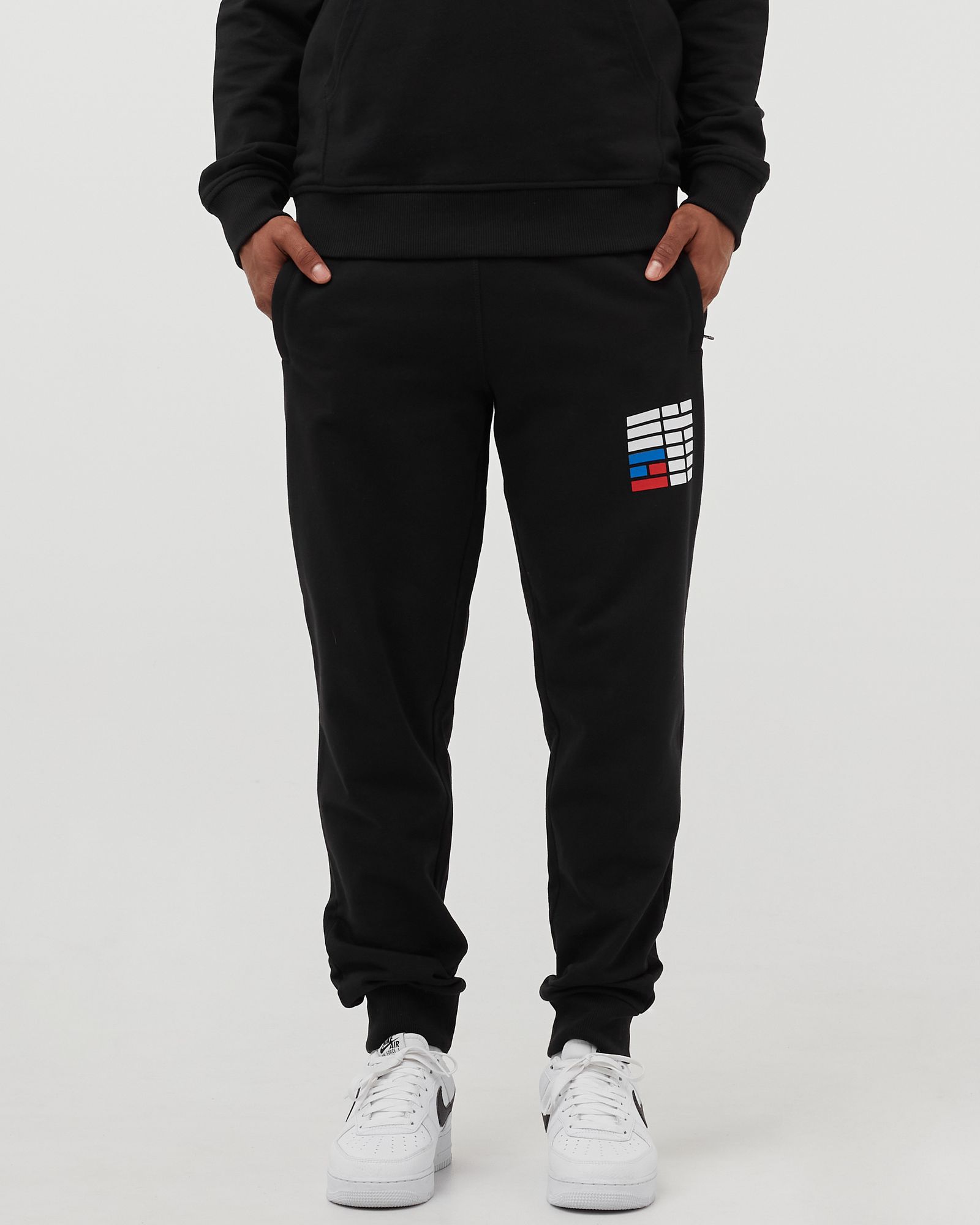 INTERNATIONAL COLLECTION SWEATPANT