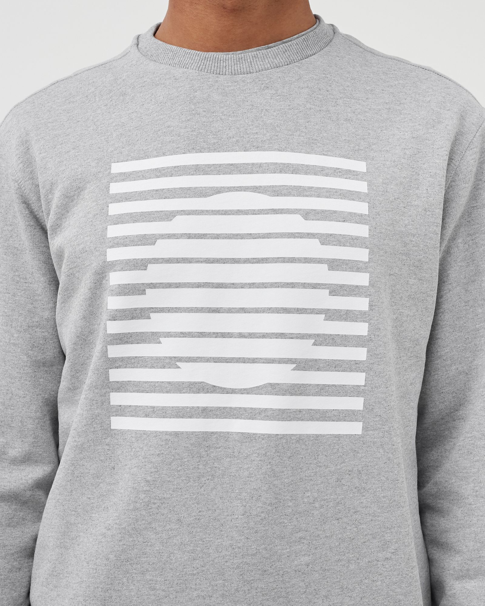 INTERNATIONAL COLLECTION CREW SWEATSHIRT