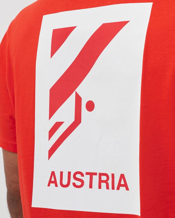 INTERNATIONAL COLLECTION CLIMB GRAPHIC TEE