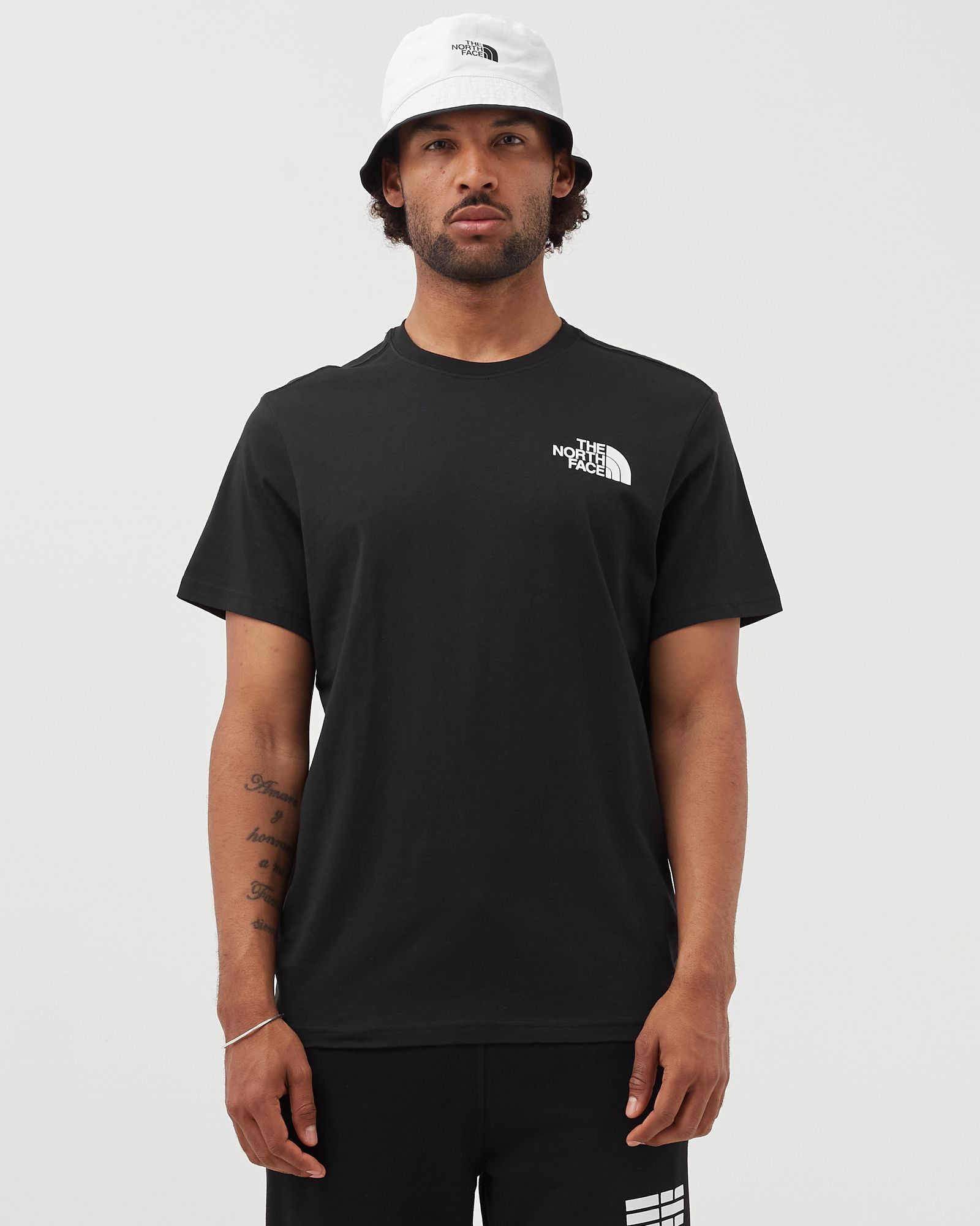 INTERNATIONAL COLLECTION CLIMB GRAPHIC TEE
