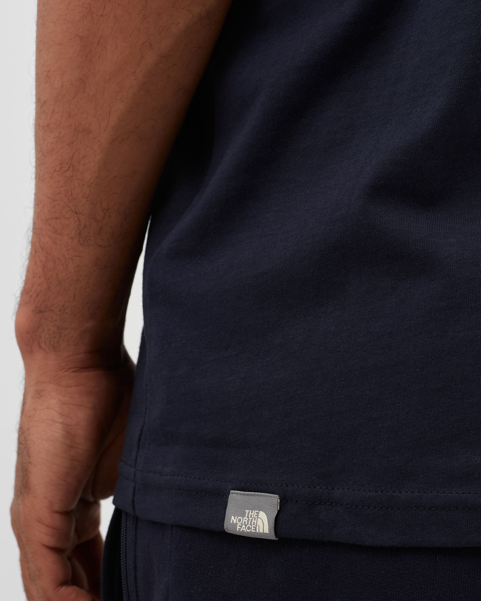 INTERNATIONAL COLLECTION CLIMB GRAPHIC TEE