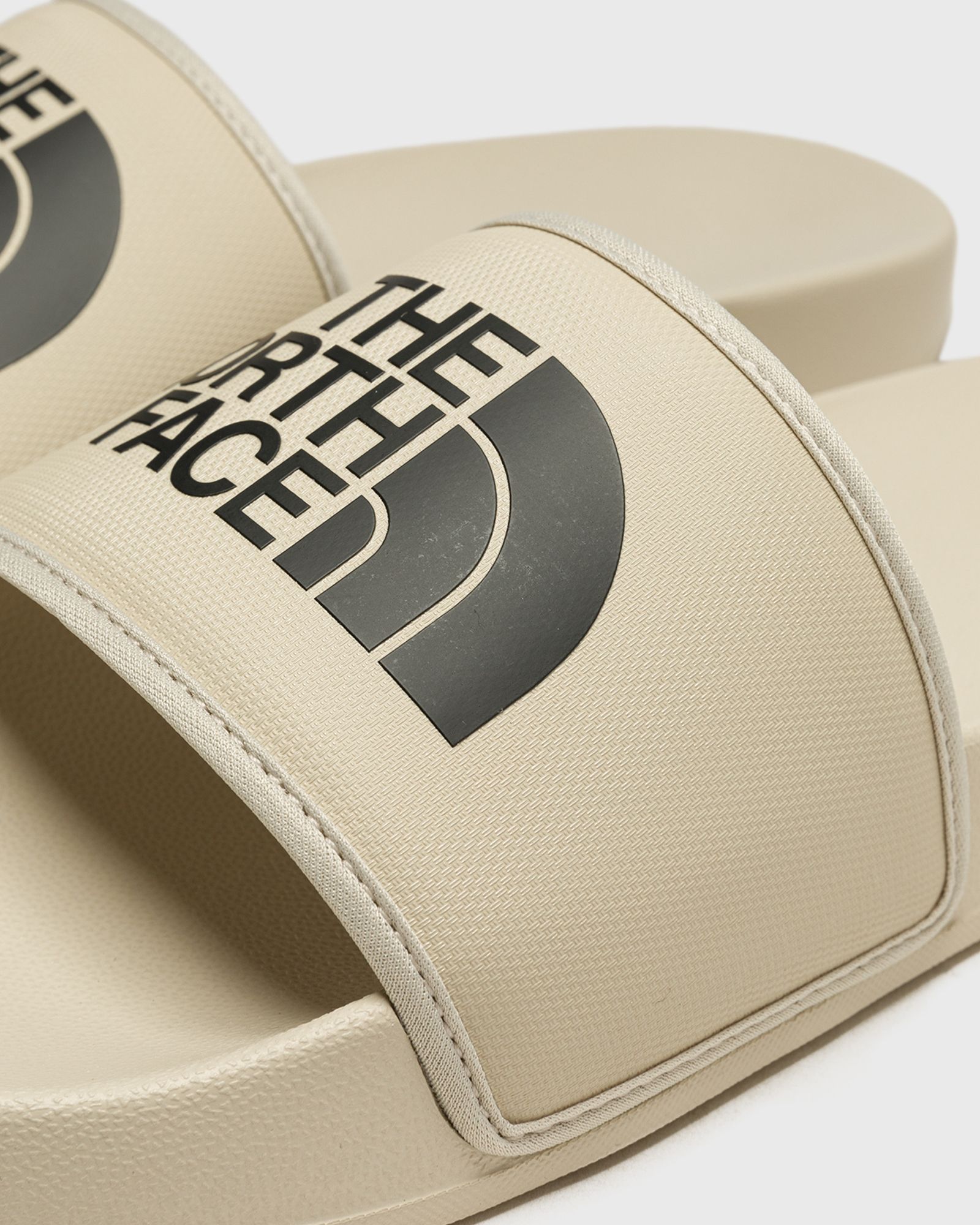 M BASE CAMP SLIDE III