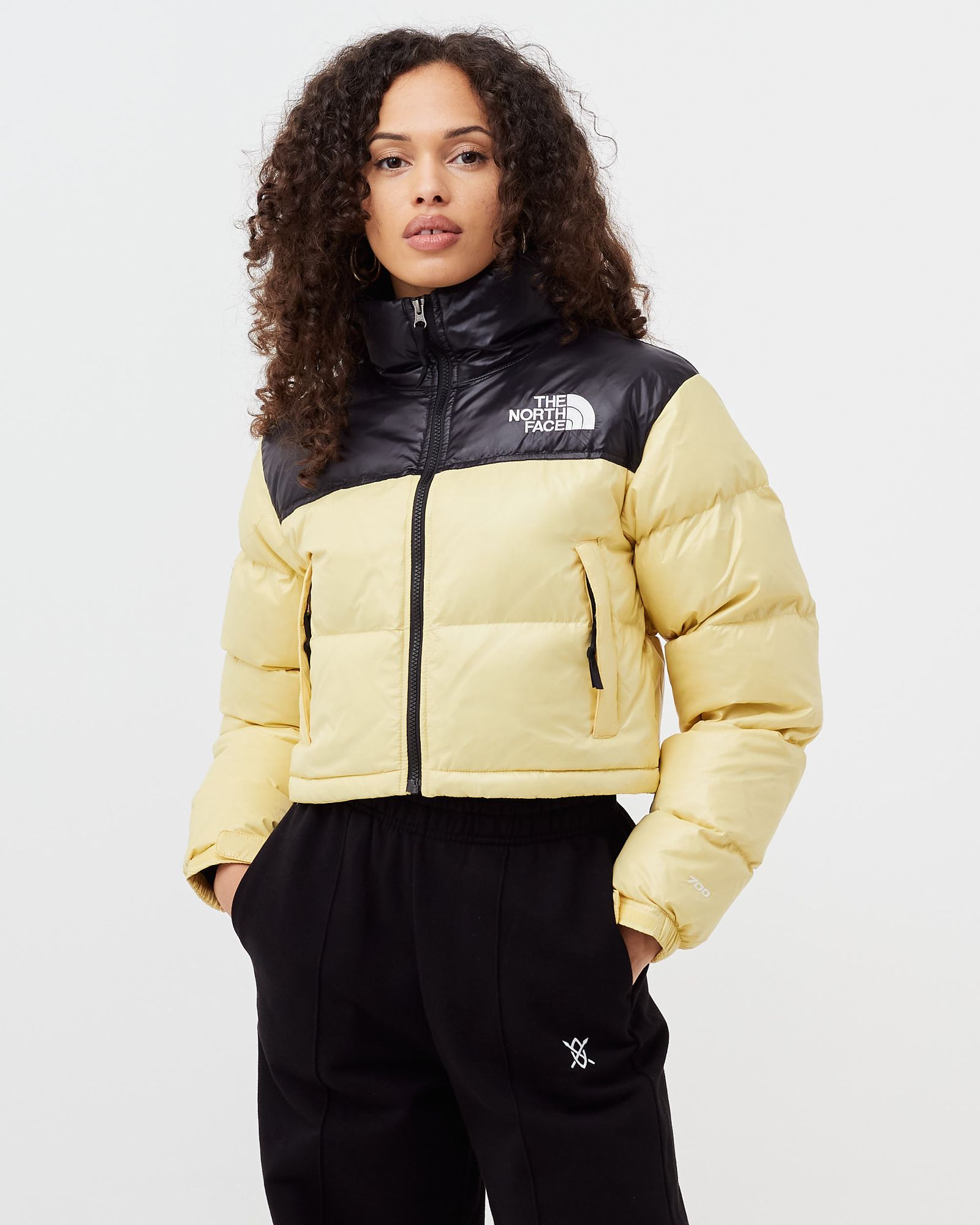 WMNS NUPTSE SHORT JACKET