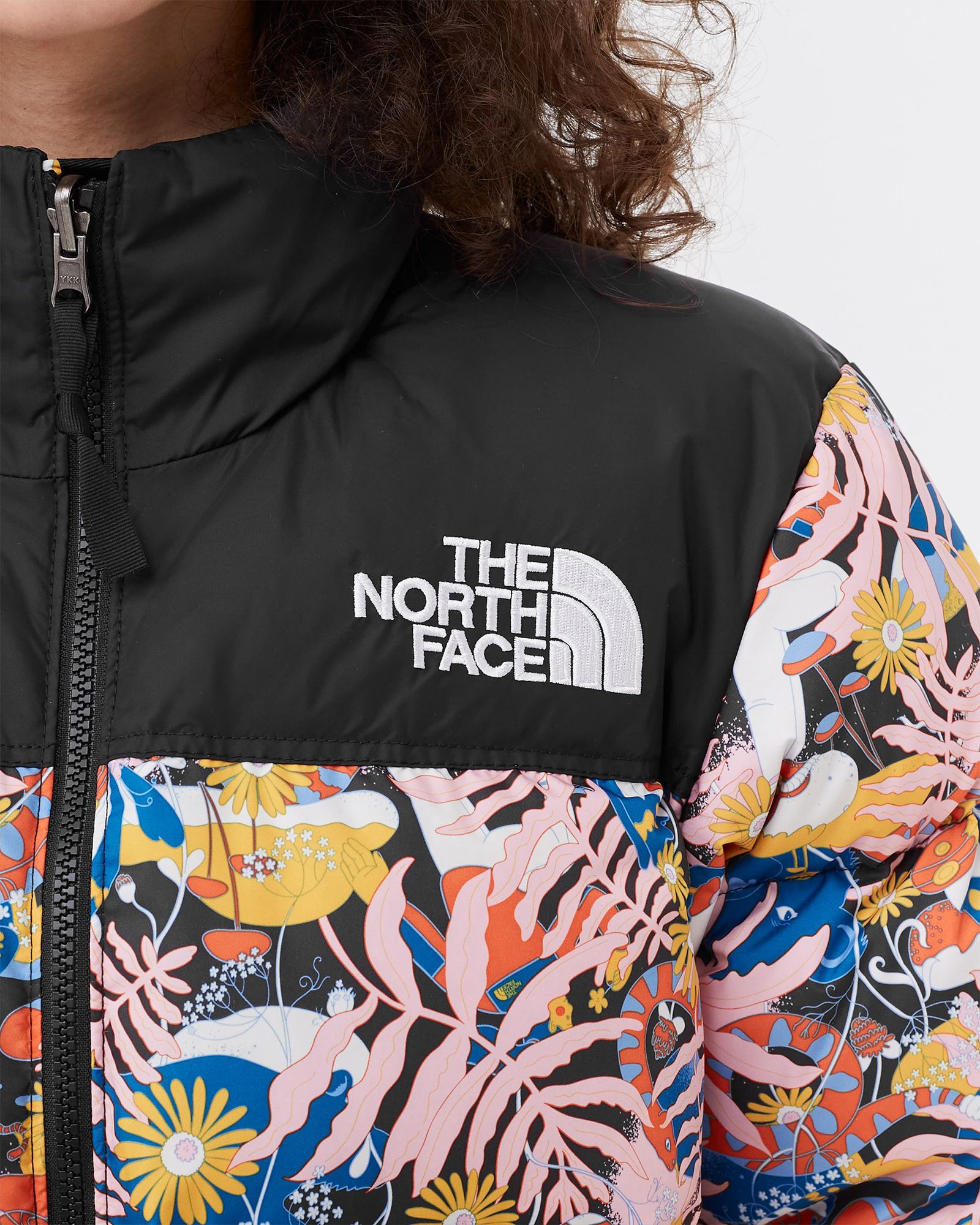 WMNS PRINTED 1996 RETRO NUPTSE JACKET