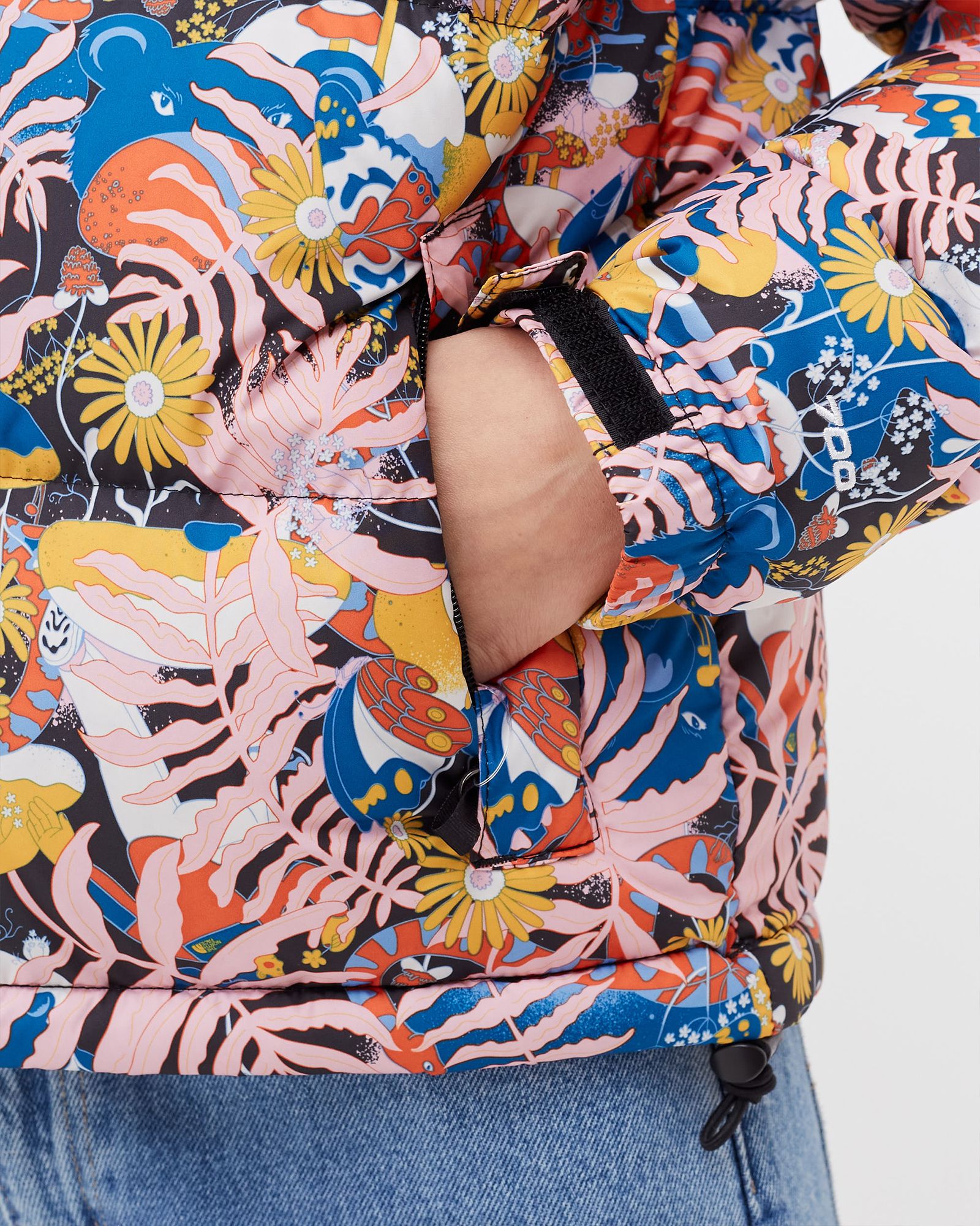 WMNS PRINTED 1996 RETRO NUPTSE JACKET