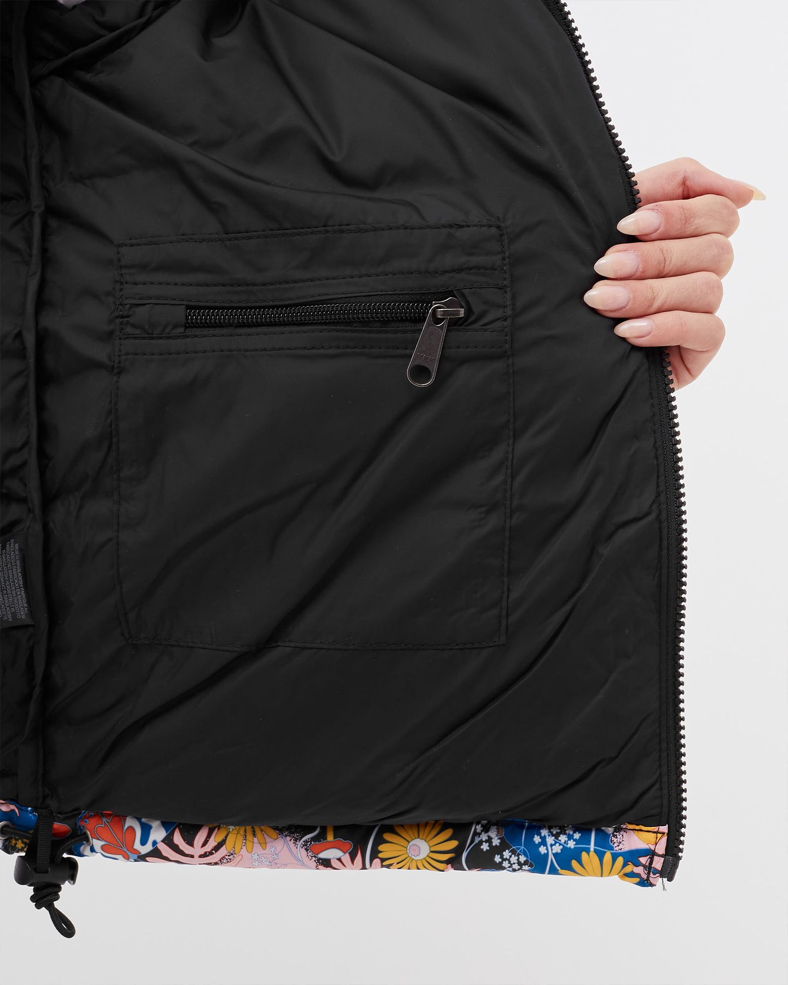 WMNS PRINTED 1996 RETRO NUPTSE JACKET