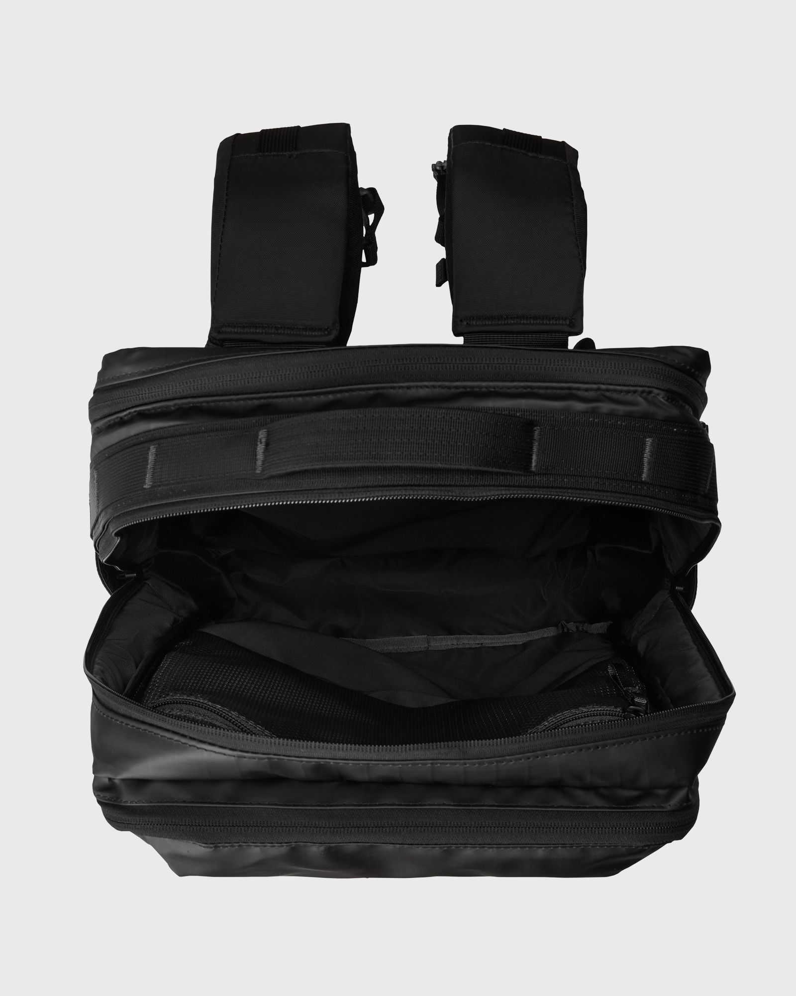 BASE CAMP VOYAGER DAYPACK