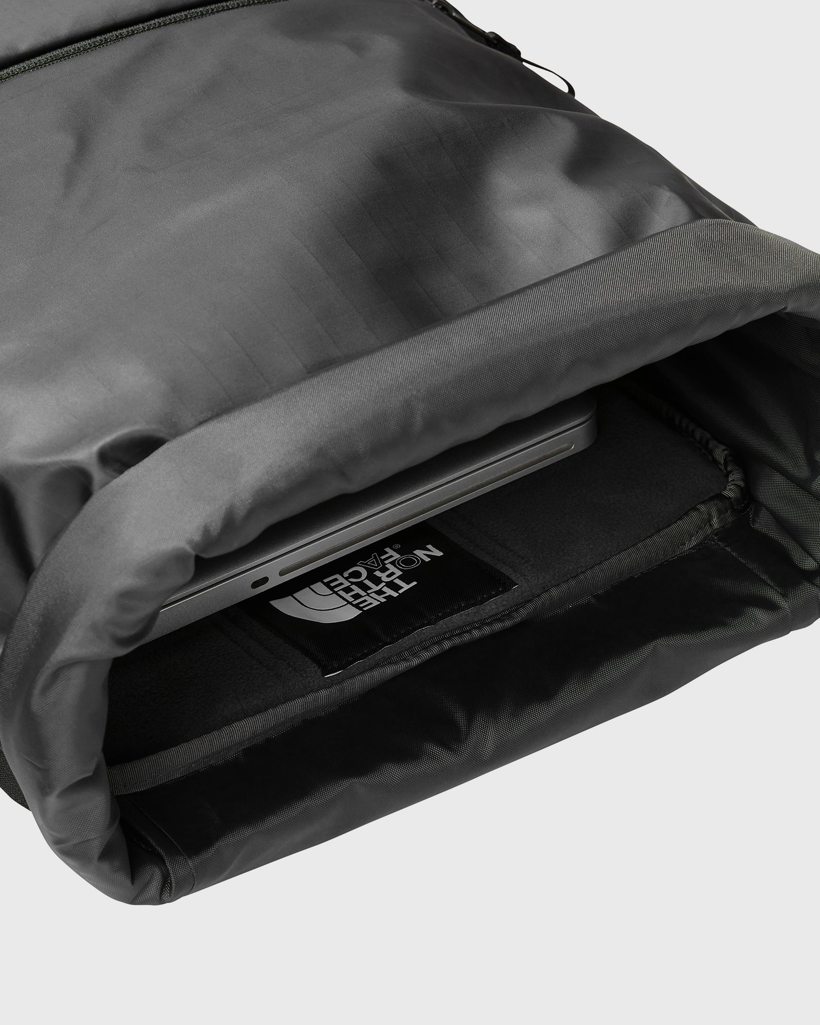 BASE CAMP VOYAGER ROLLTOP