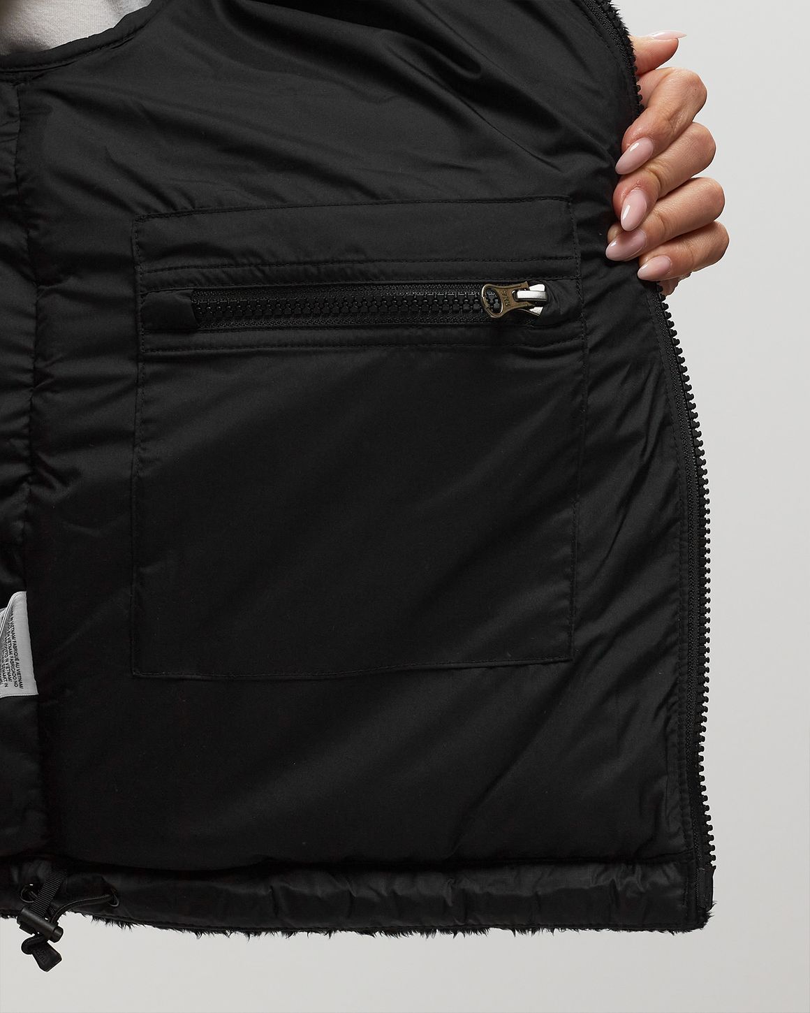 The North Face Women's Versa Velour Nuptse Jacket Black The North Face Women's Versa Velour Nuptse Jacket Black