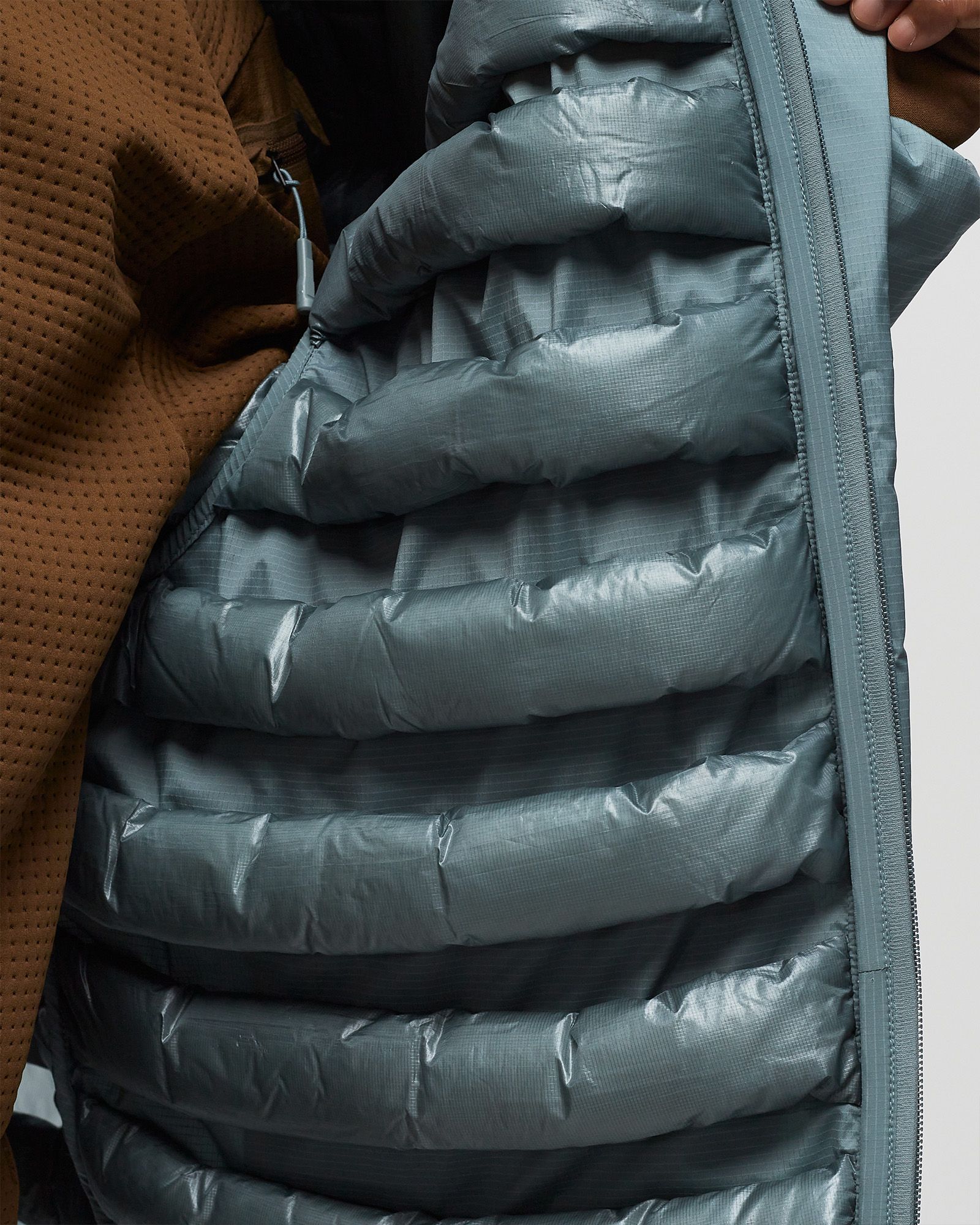 X UNDERCOVER 50/50 MOUNTAIN JACKET