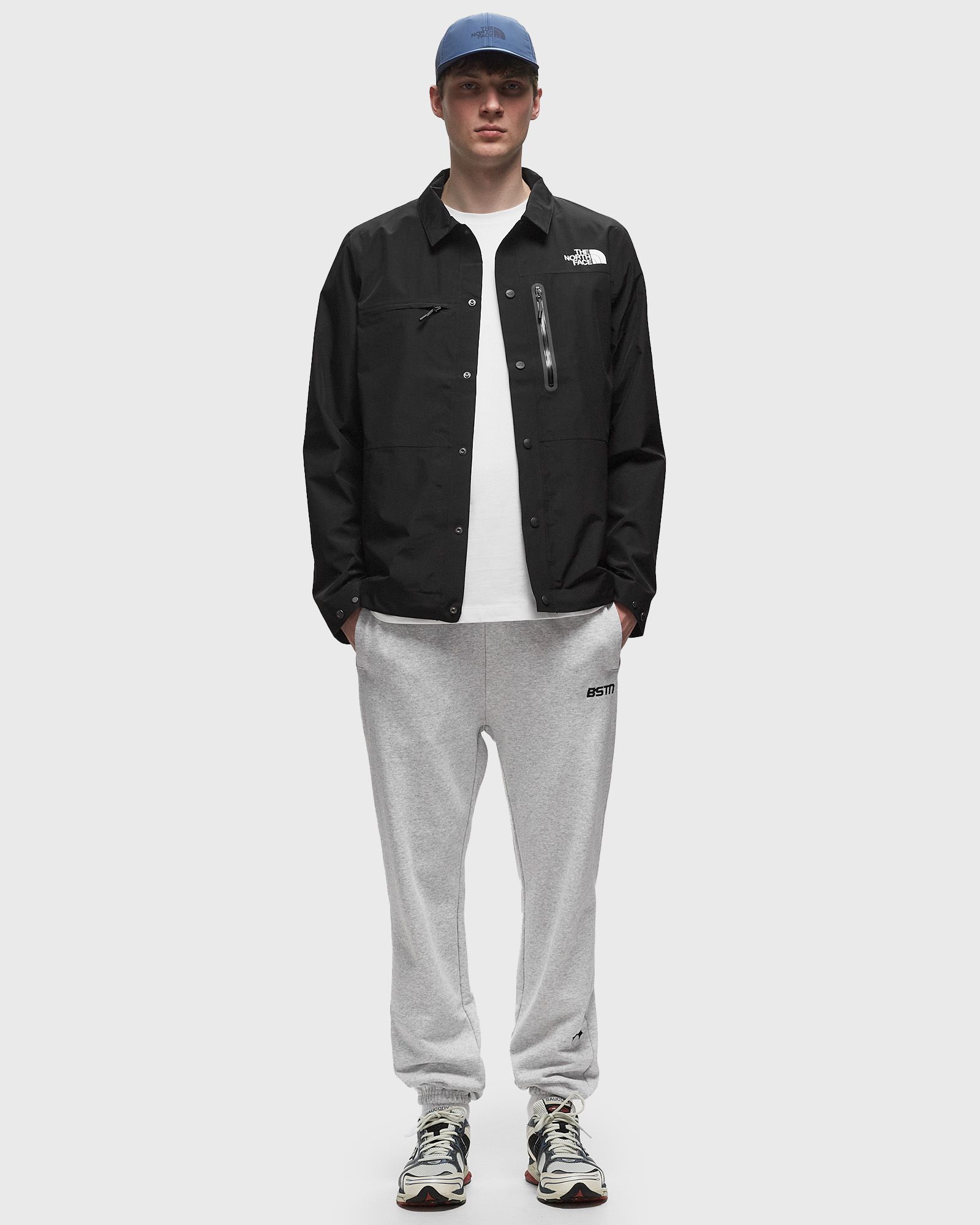 M AMOS TECH OVERSHIRT