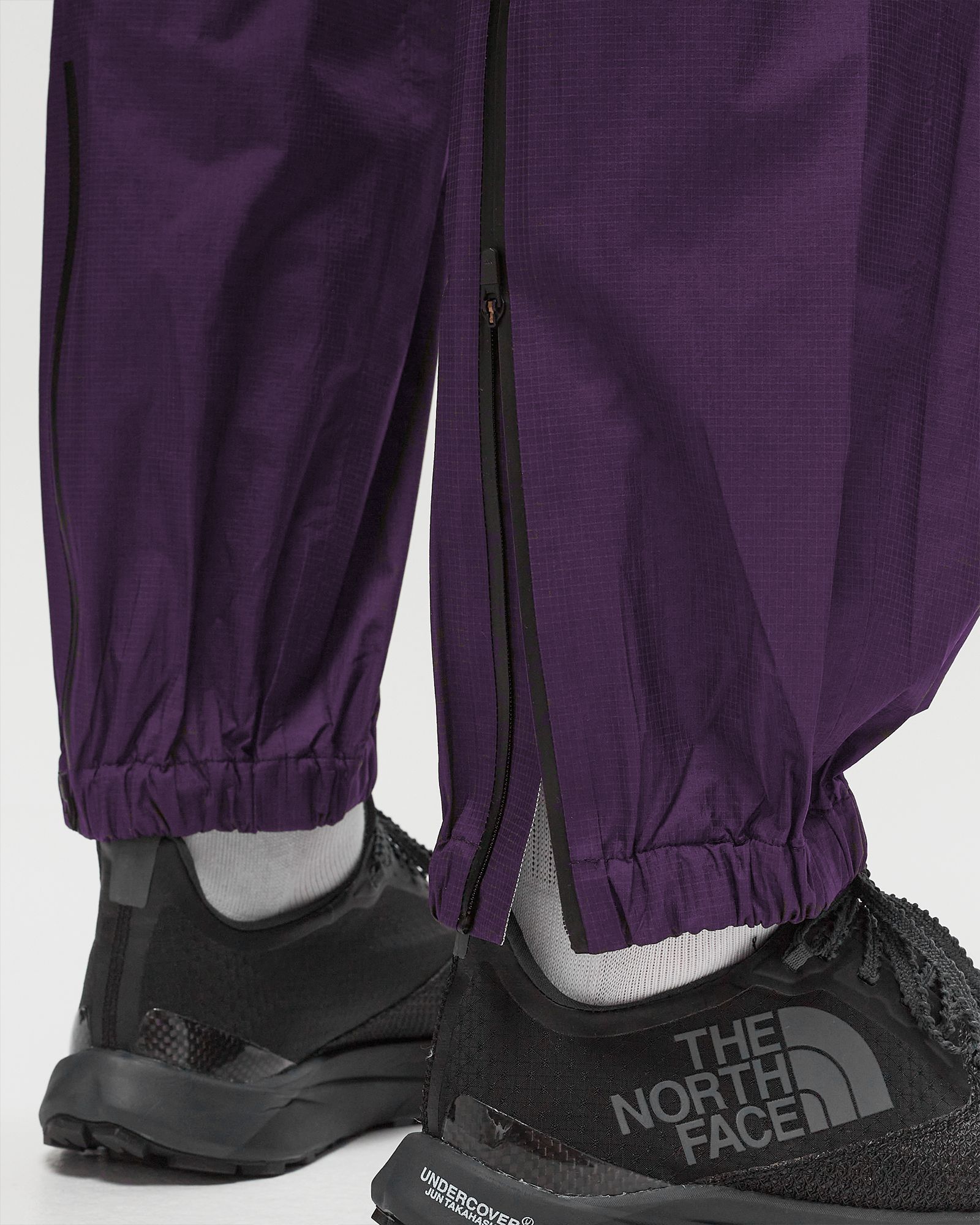 x UNDERCOVER HIKE BELTED UTILITY SHELL PANT