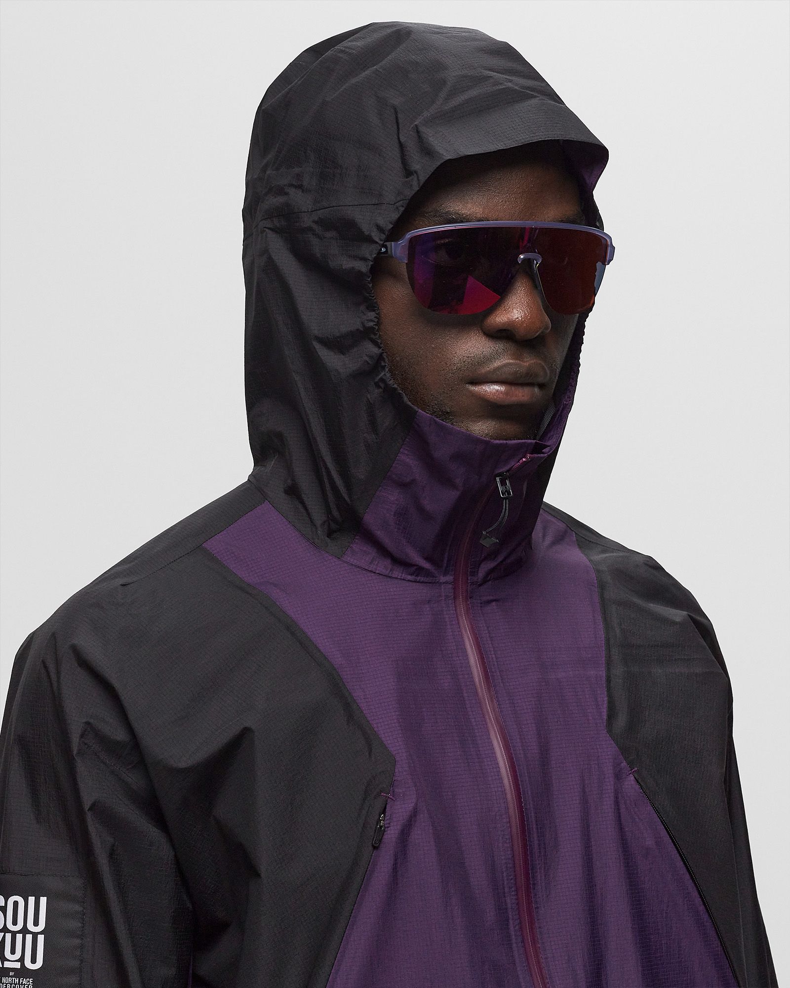 x UNDERCOVER HIKE PACKABLE MOUNTAIN LIGHT SHEL