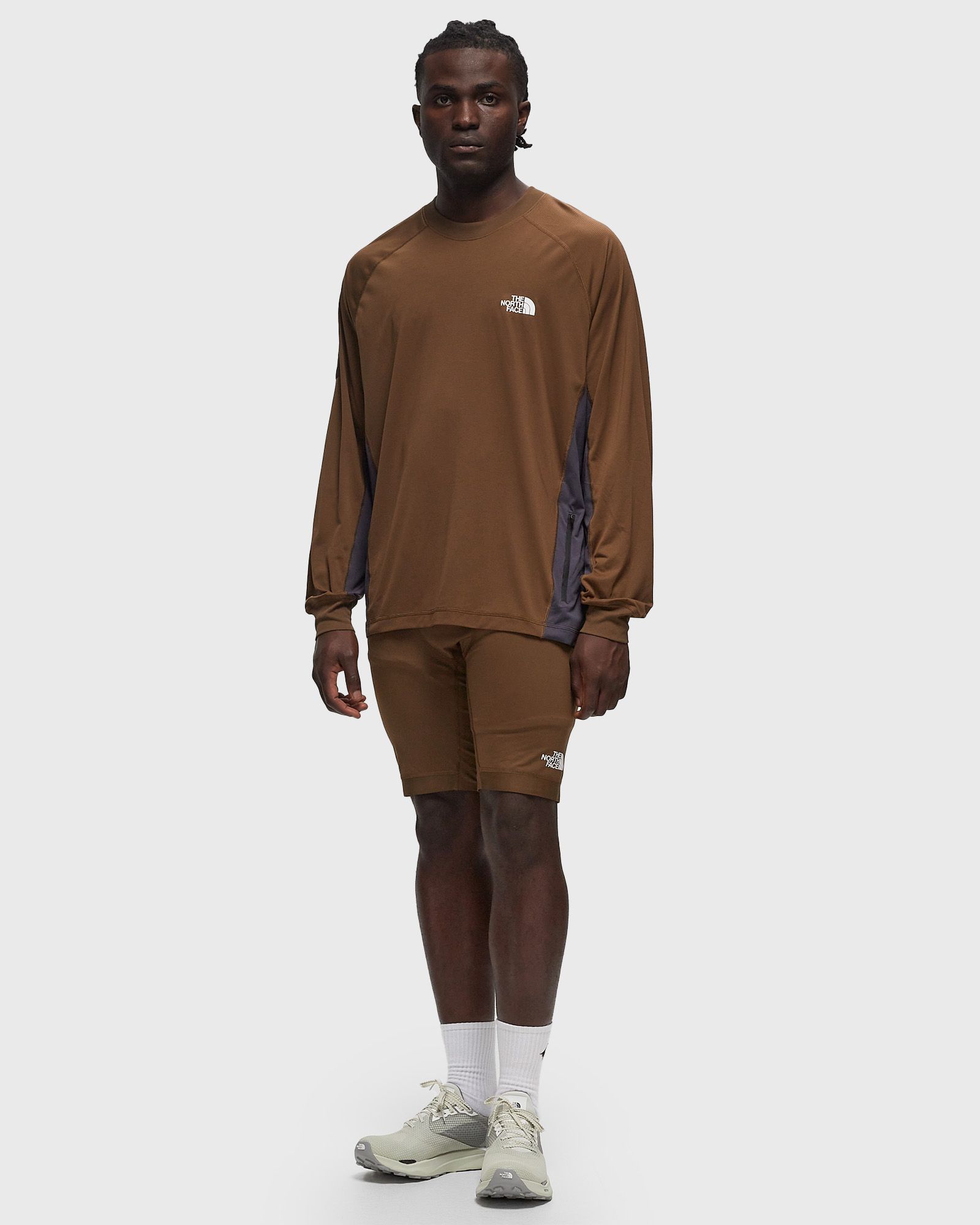 x UNDERCOVER TRAIL RUN UTILITY SHORT