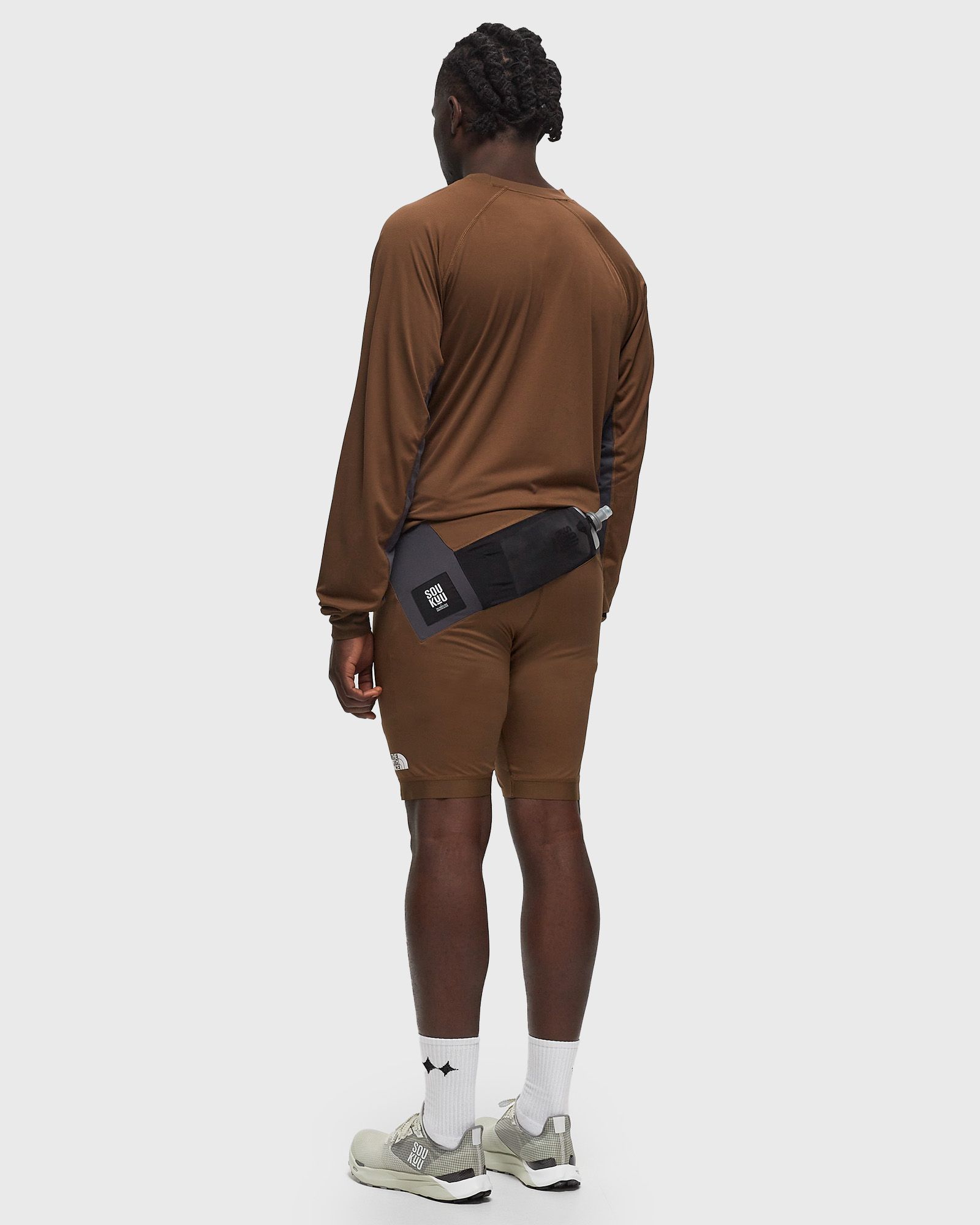 x UNDERCOVER TRAIL RUN UTILITY SHORT