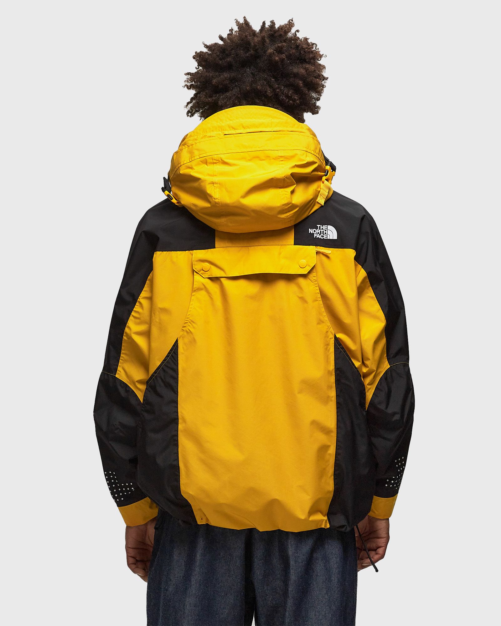 The North Face M GTX MULTI-POCKET JACKET - AP Yellow | BSTN