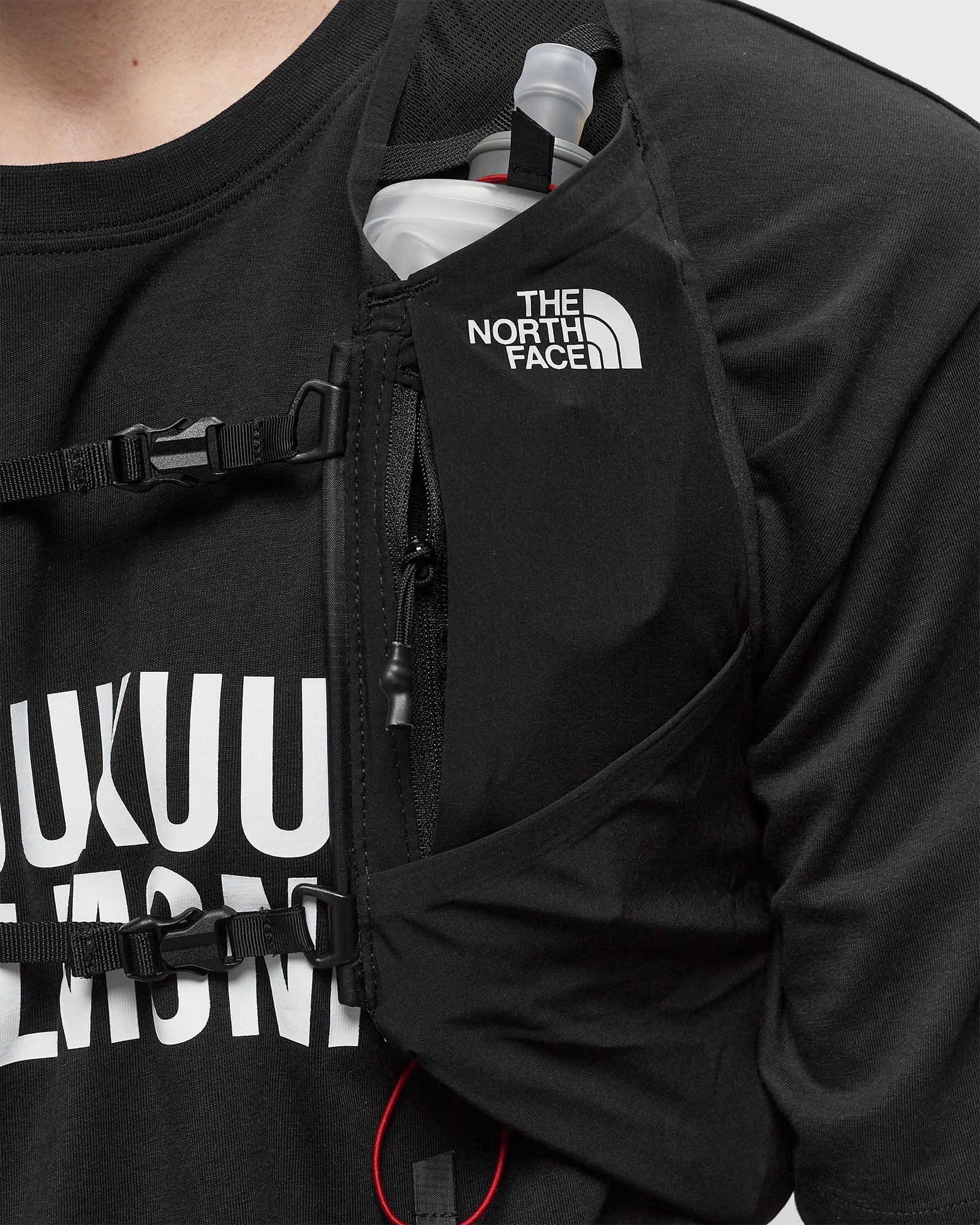 x UNDERCOVER TRAIL RUN 12L PACK