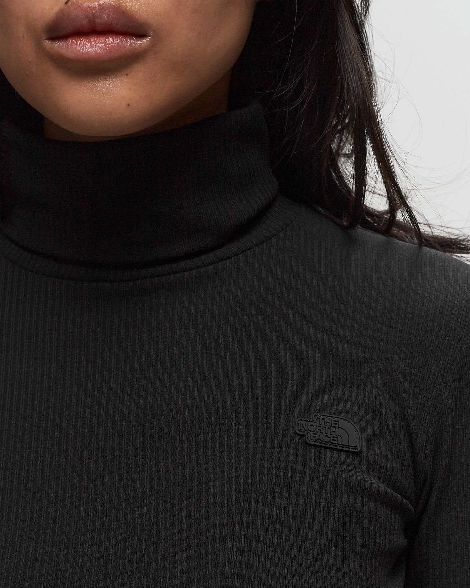 WMNS L/S TURTLE NECK SLIM TEE