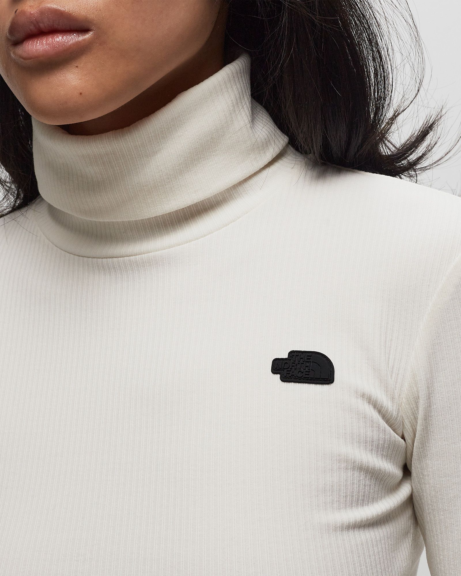 WMNS L/S TURTLE NECK SLIM TEE