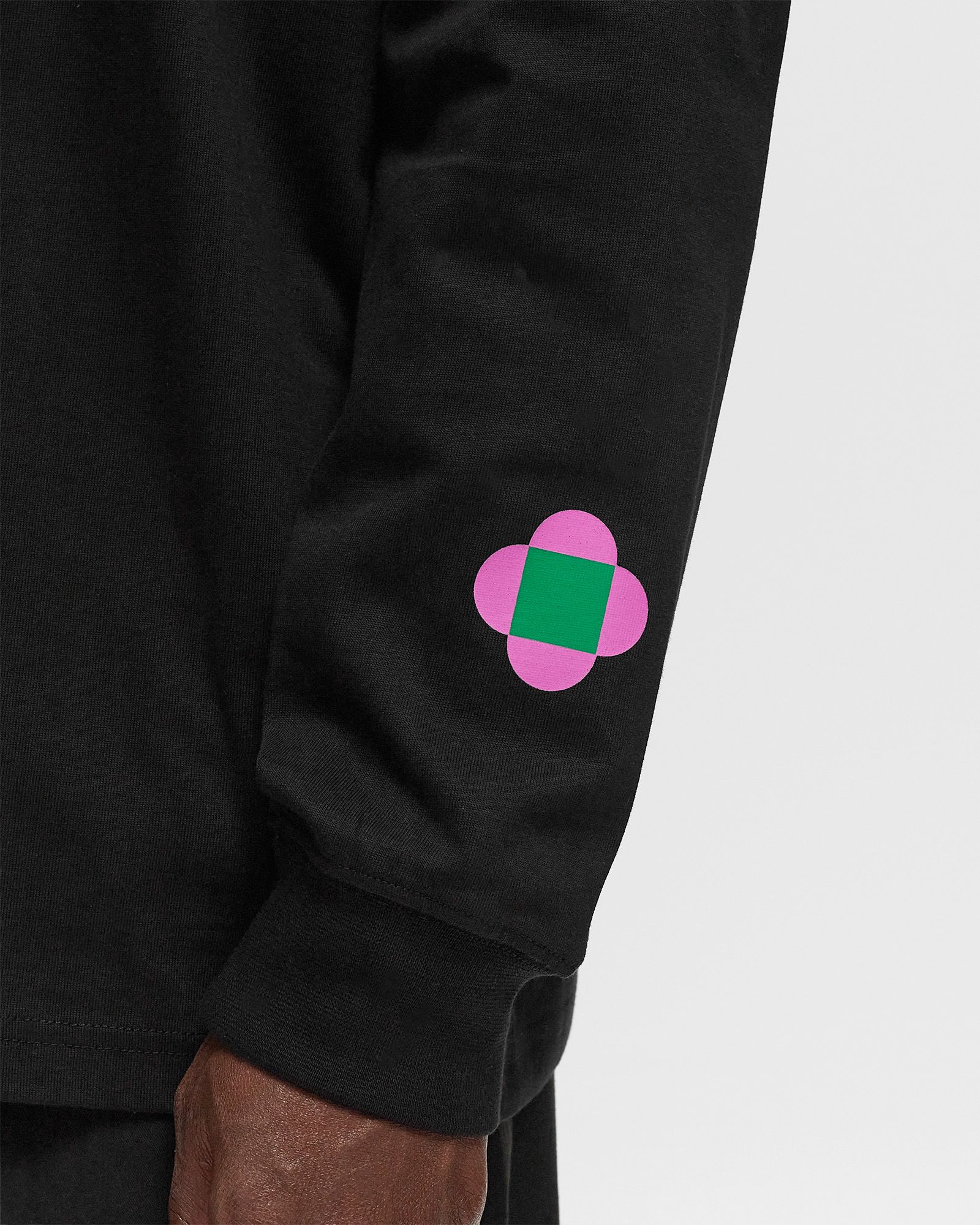 X YINKA ILORI GRAPHIC L/S TEE