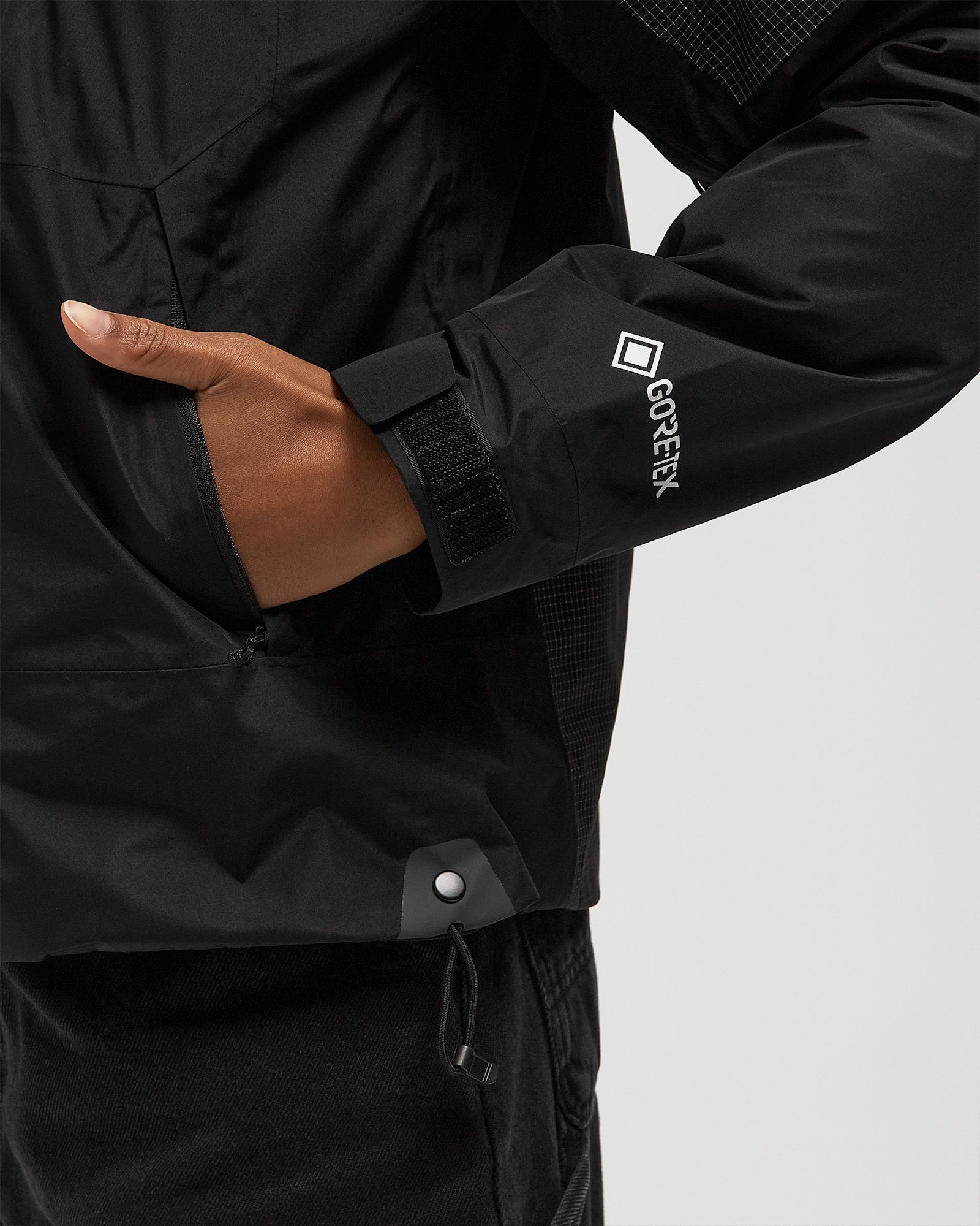 WMNS HKE DEVILS THUMB GTX JACKET