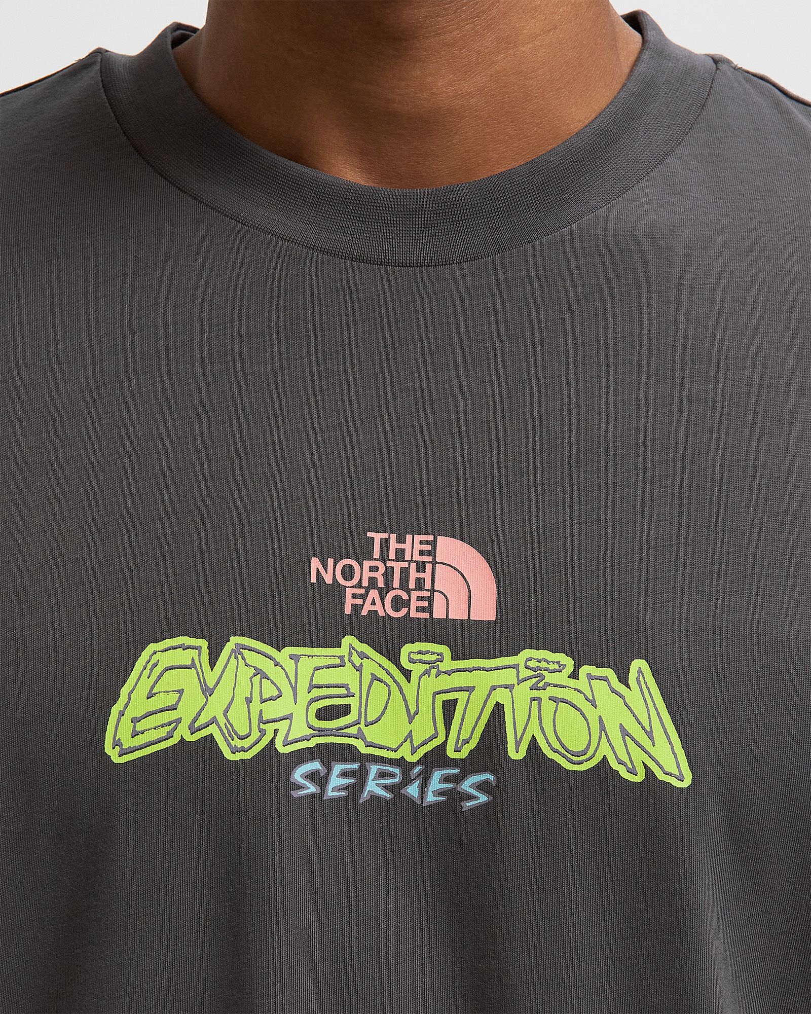 EXPEDITION CELEBRATION OVERSIZED S/S TEE