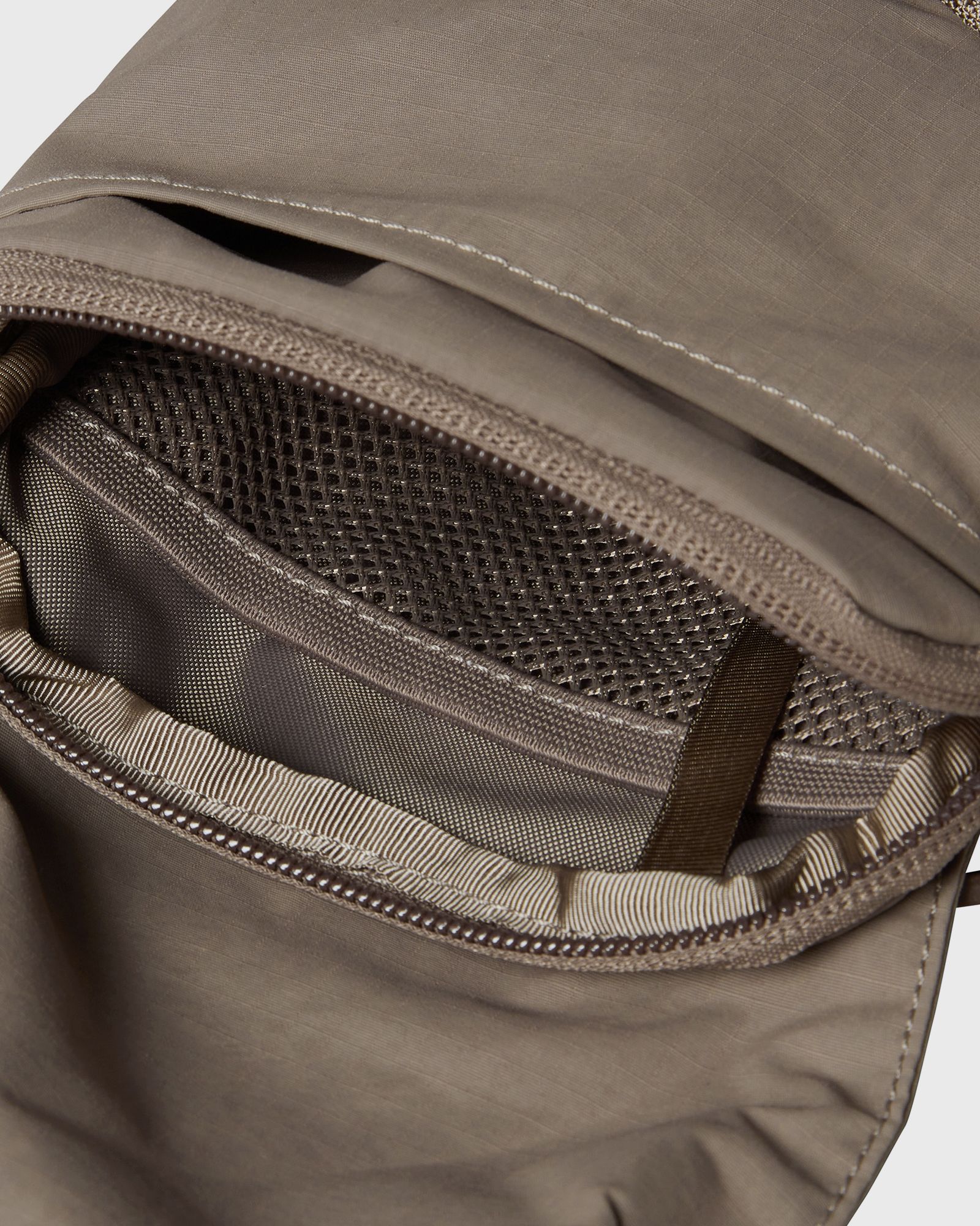 GLEN CANYON POCKET CROSSBODY