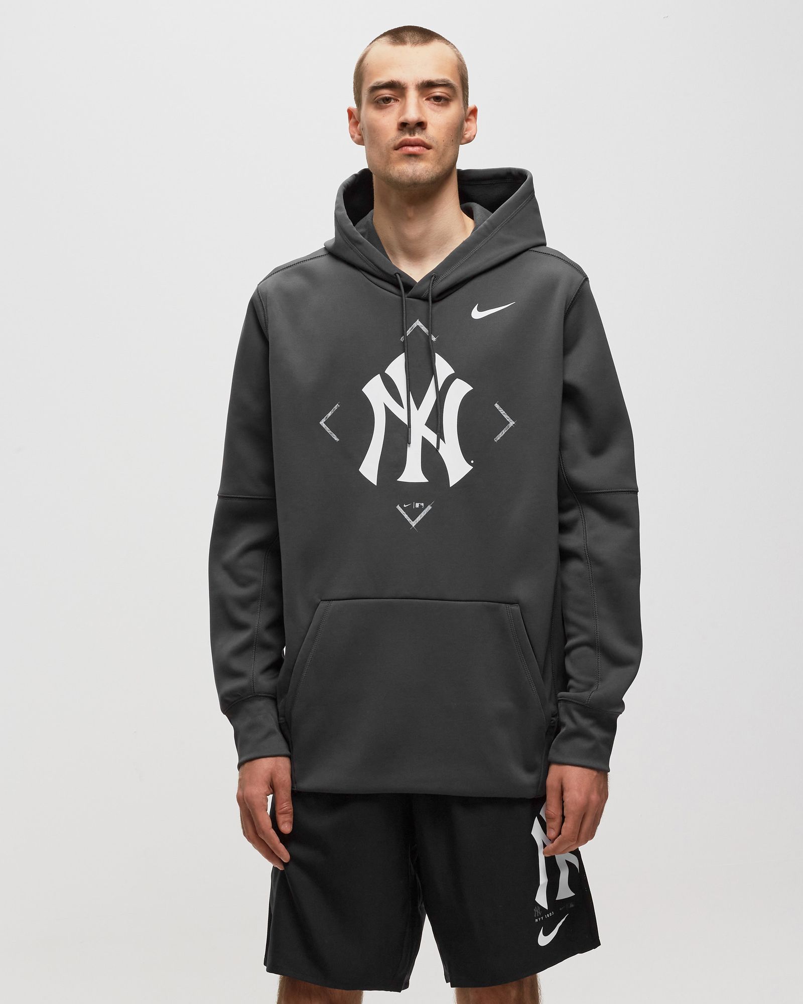 MLB New York Yankees Nike Therma Bracket Icon Performance Fleece Sweat