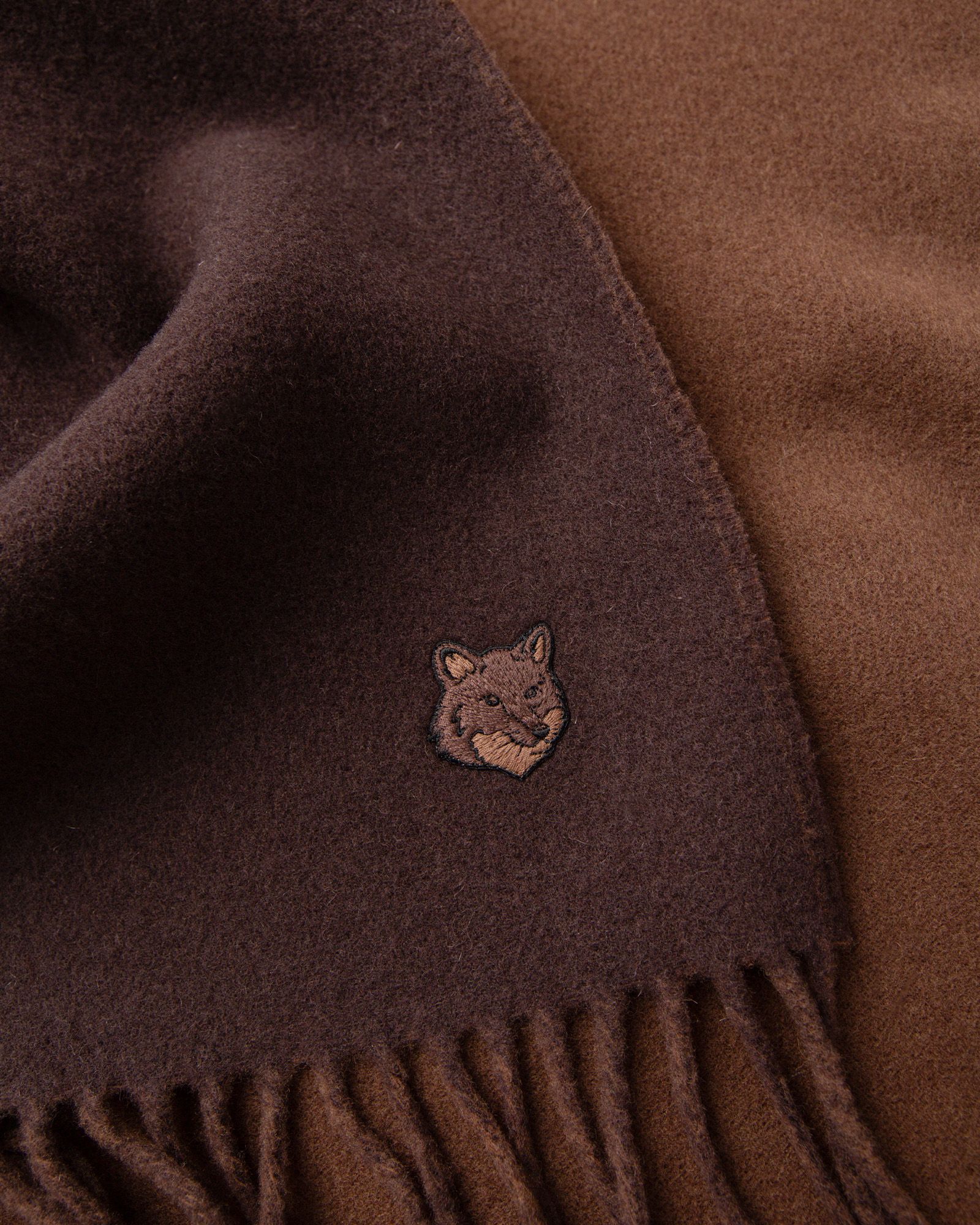 BOLD FOX HEAD DOUBLE FACE SCARF