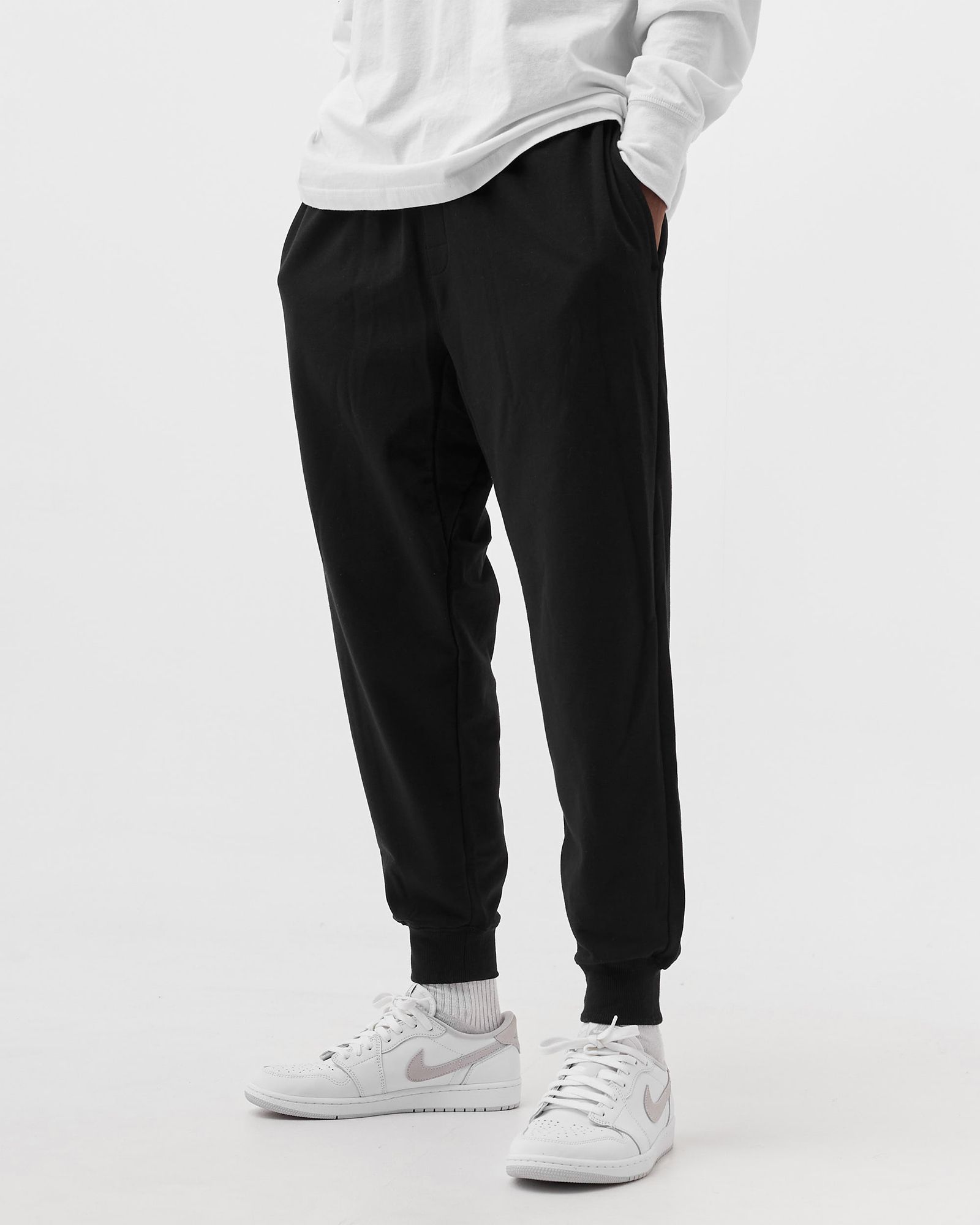 MODERN STRUCTURE LOUNGE JOGGER
