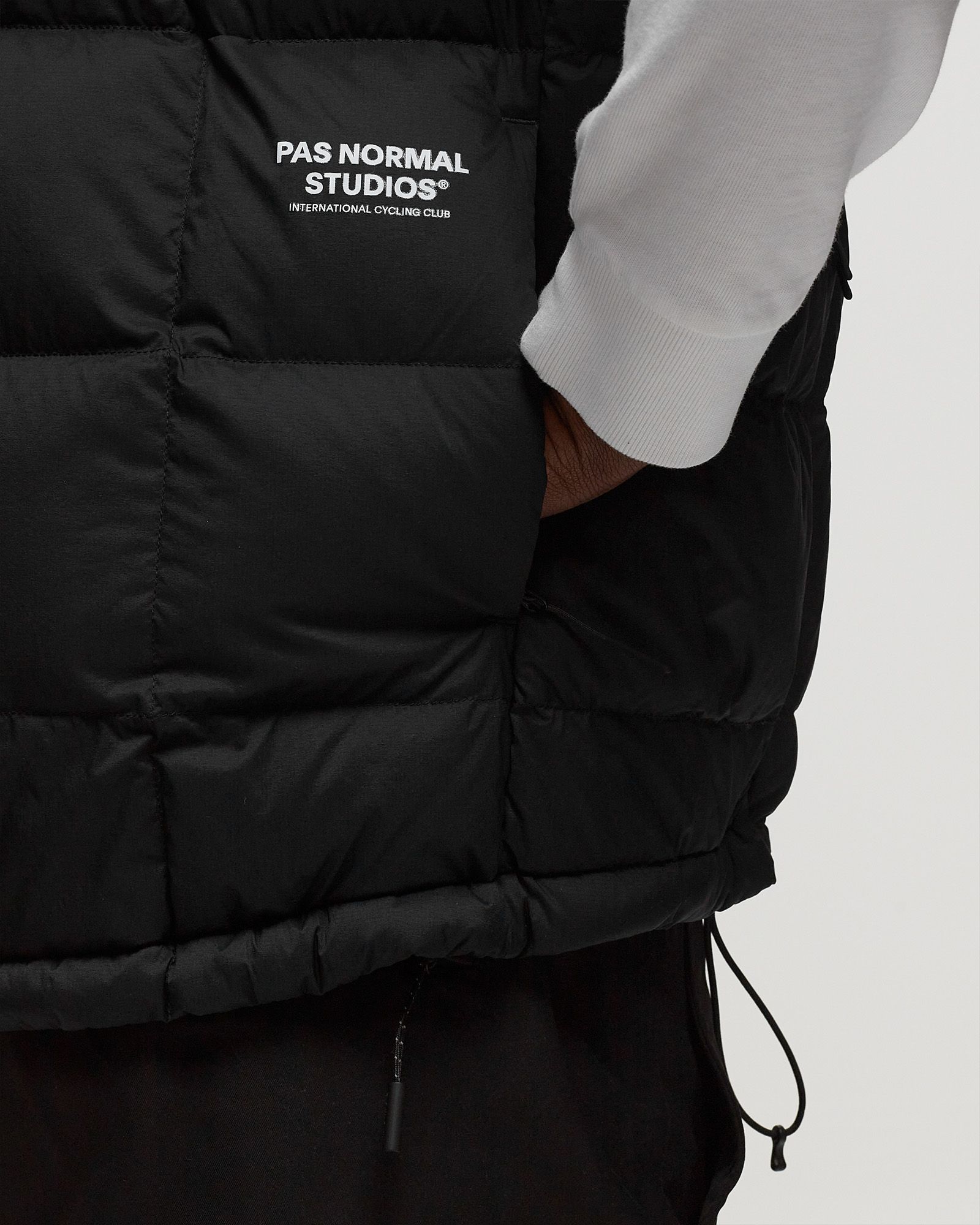 Off-Race Down Vest