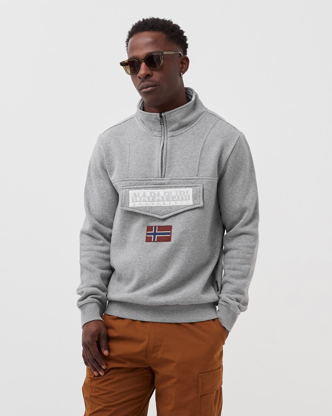 送料込★NAPAPIJRI★ハーフジップスウェットシャツ Burgee 1 Napapijri Burgee Half Zip logo-appliqué Sweatshirt | Blue