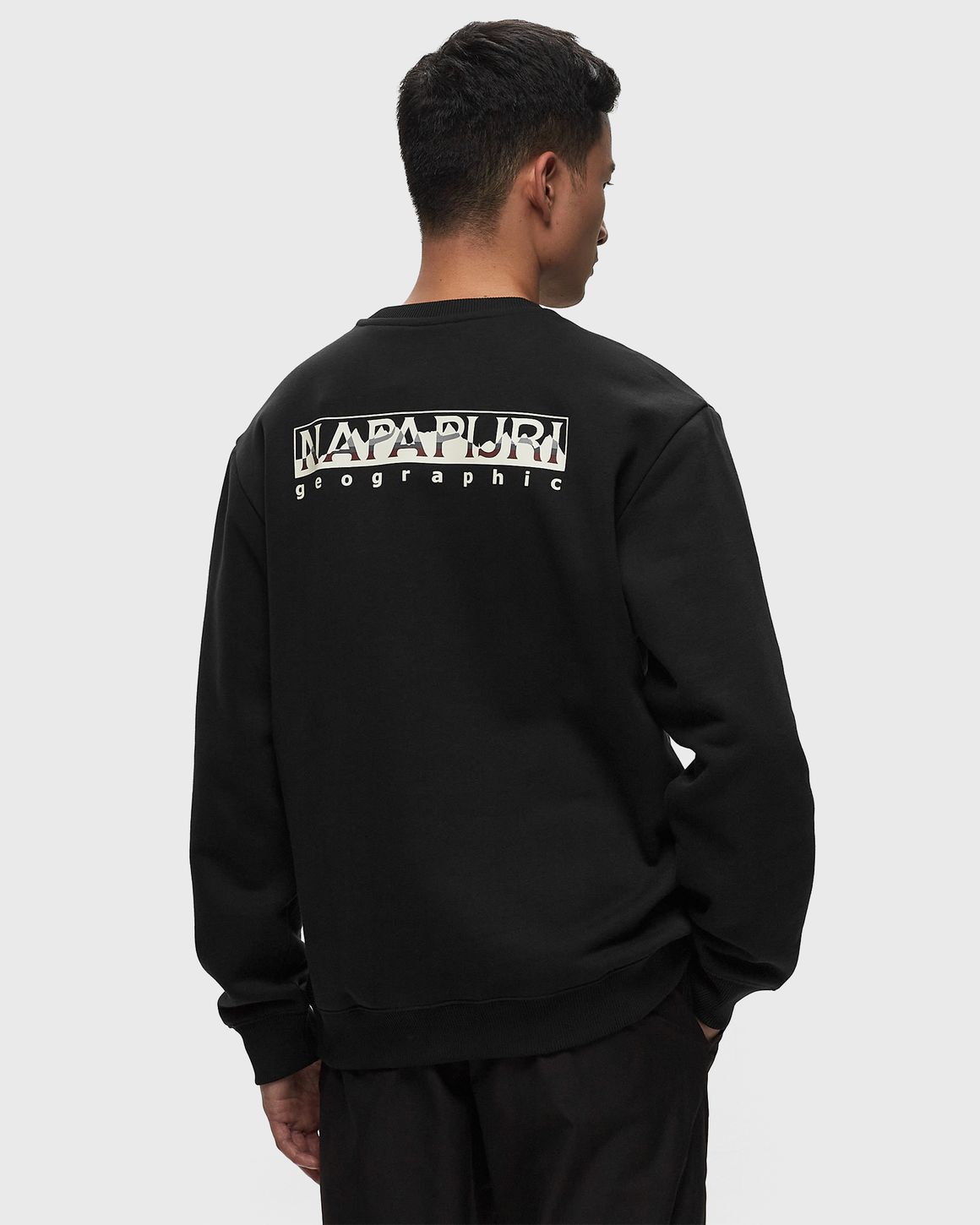送料込★NAPAPIJRI★トレーナー B-Telemark Napapijri A-SUOMI 3 Black | BSTN Store